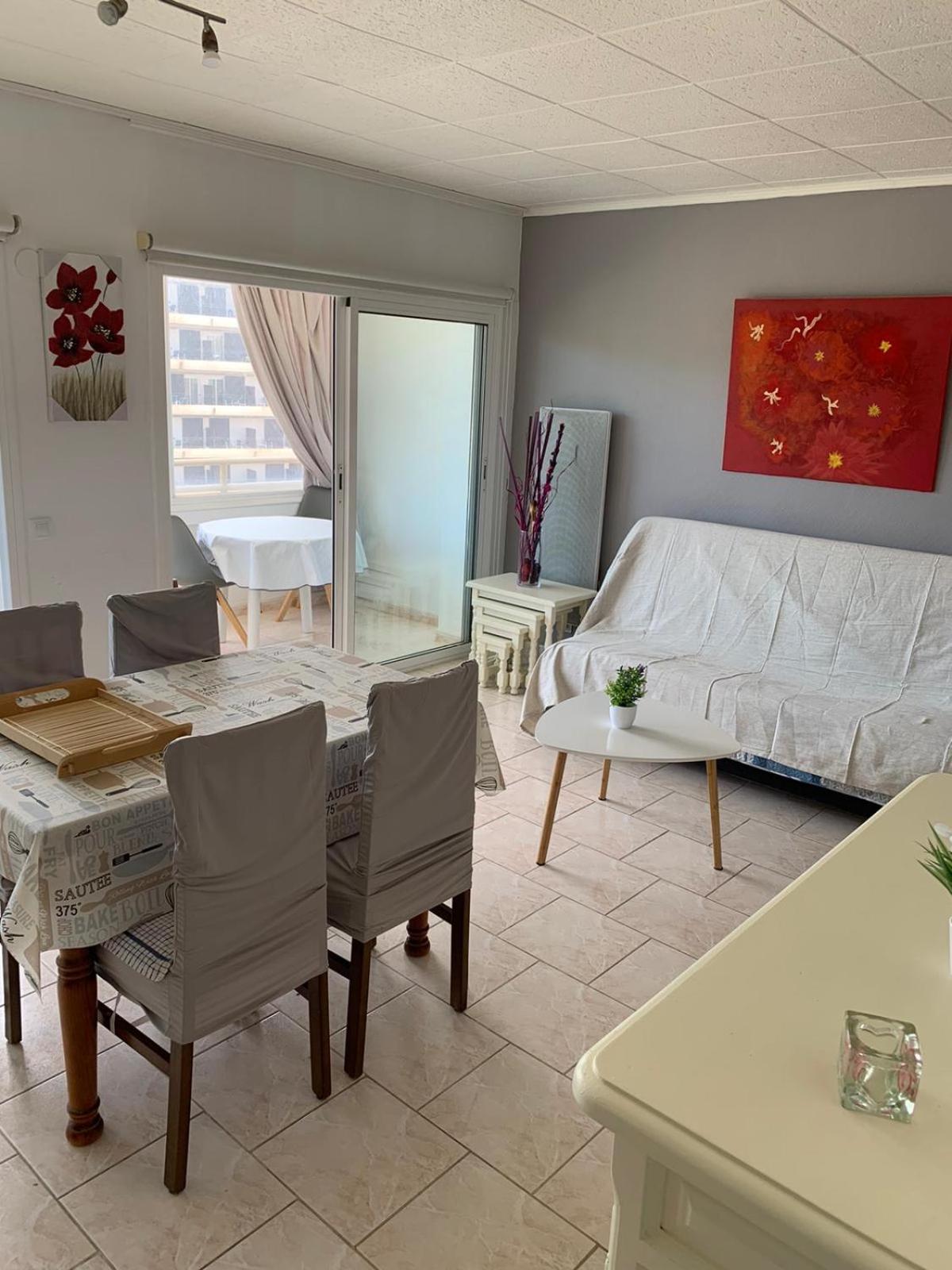 Appartement Première Ligne de mer avec piscine