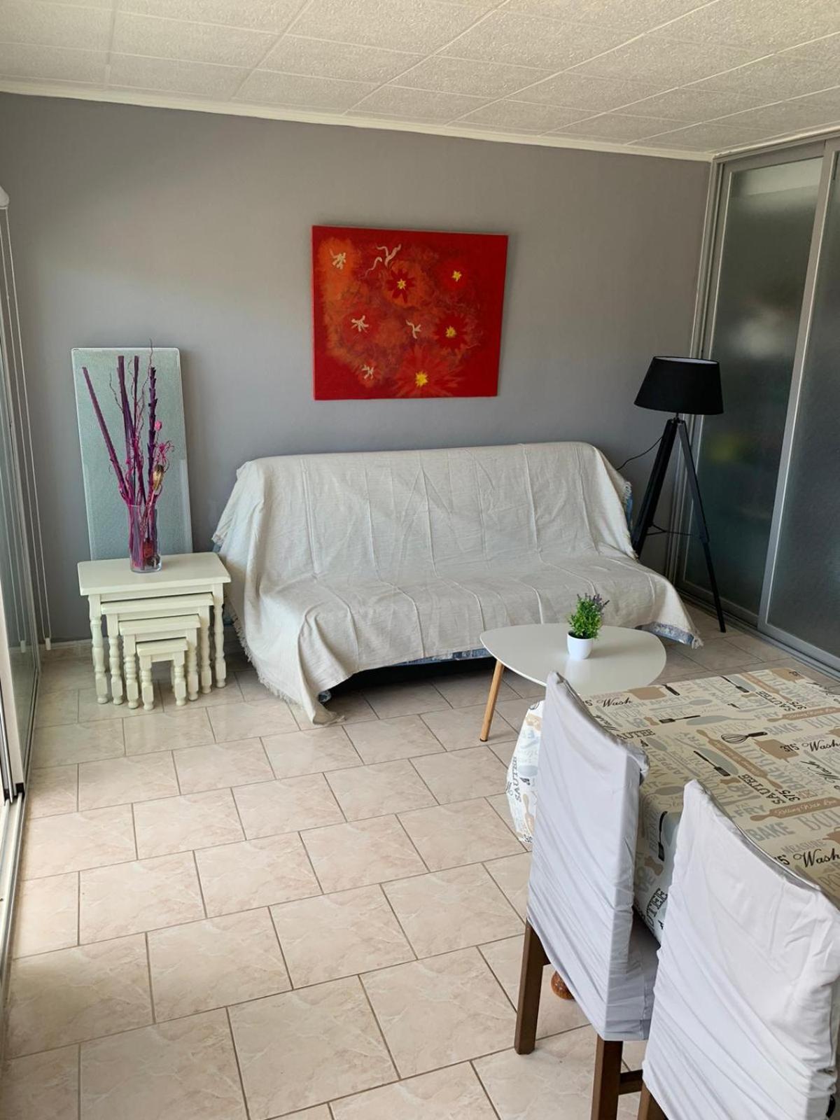 Appartement Première Ligne de mer avec piscine