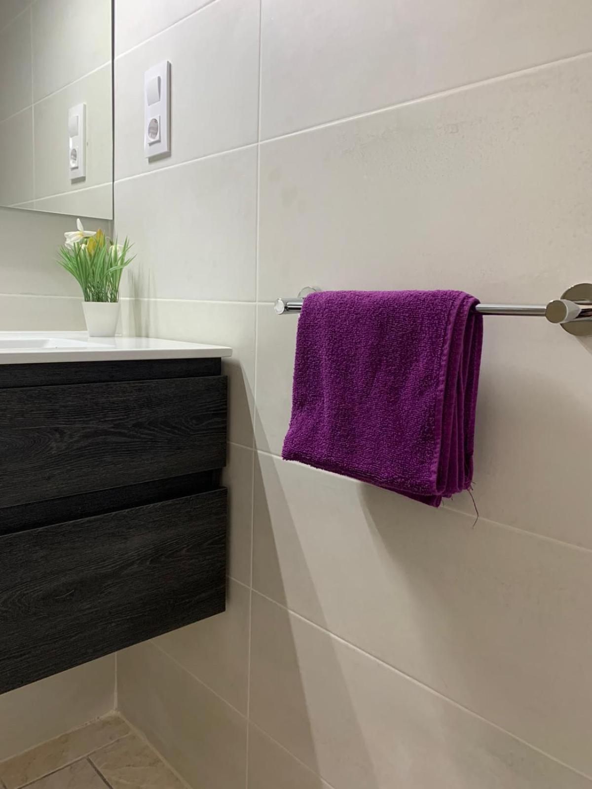 Appartement Première Ligne de mer avec piscine