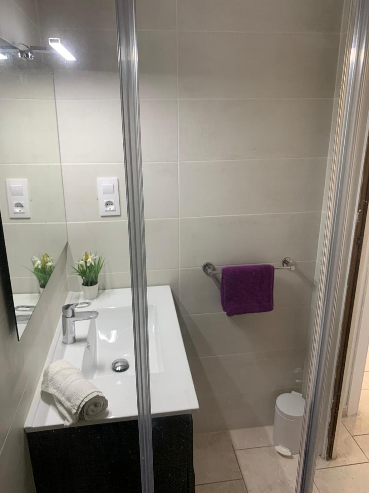 Appartement Première Ligne de mer avec piscine