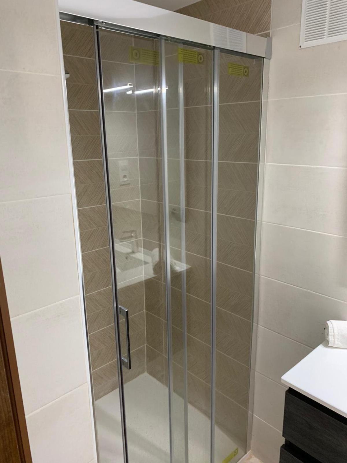 Appartement Première Ligne de mer avec piscine