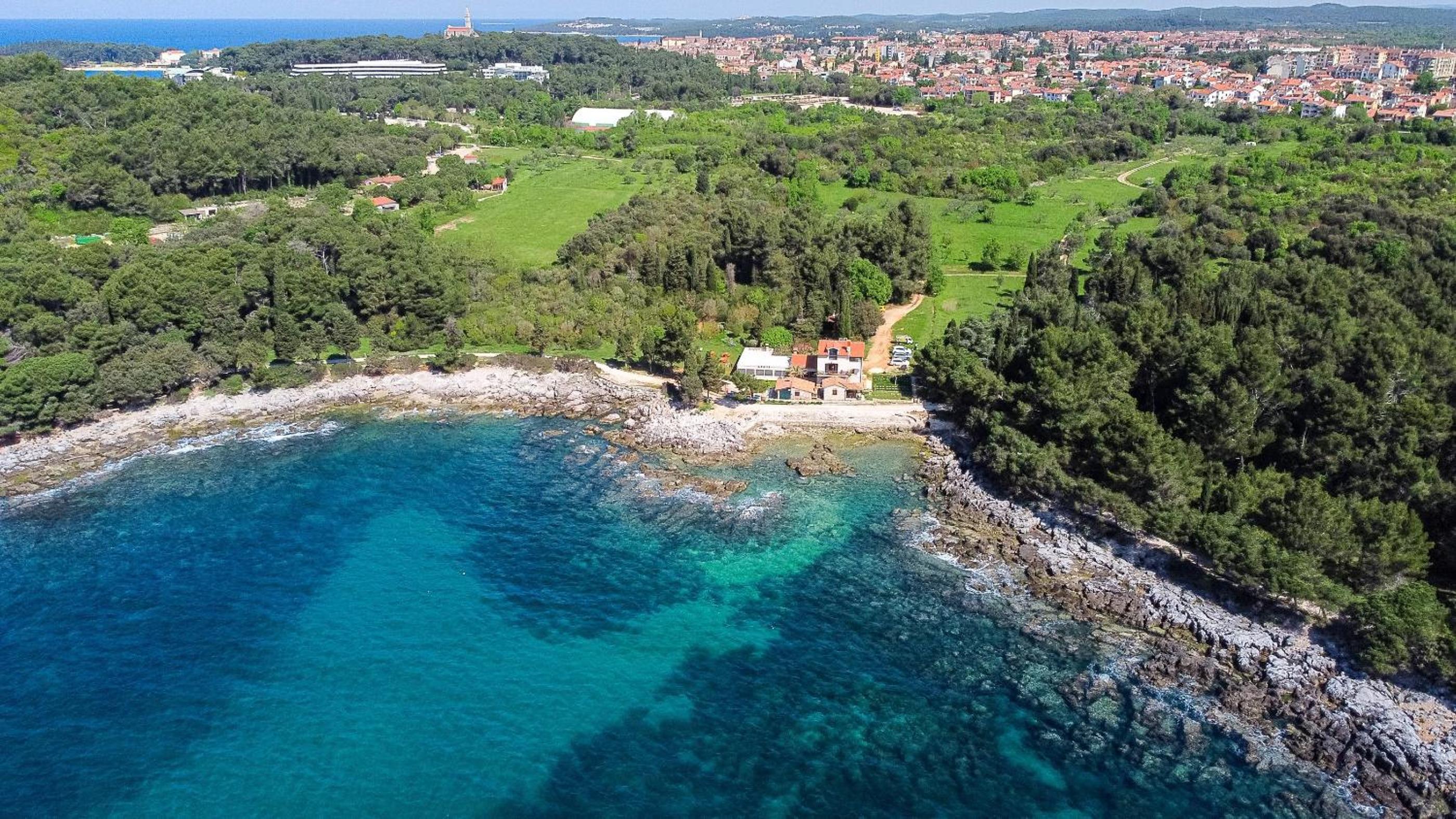 Cuvi Beach Apartments