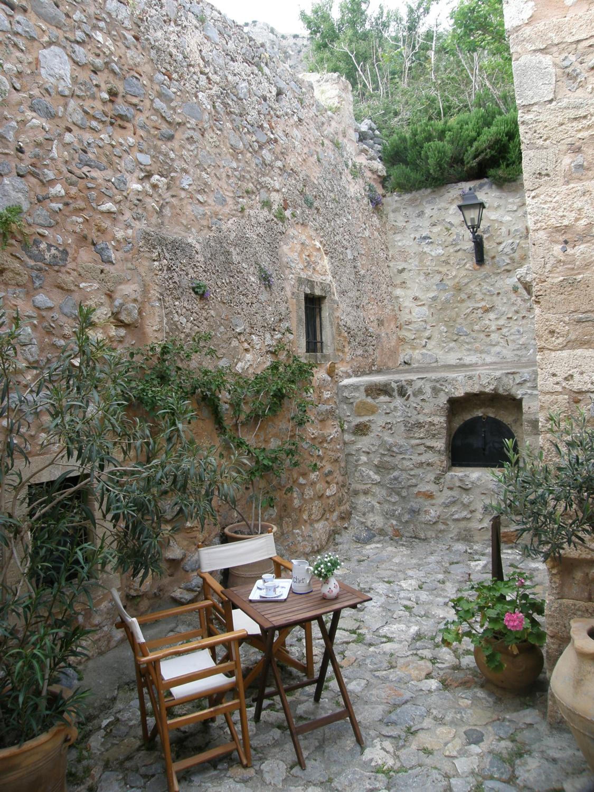 Dorovinis Monemvasia Castlehouses