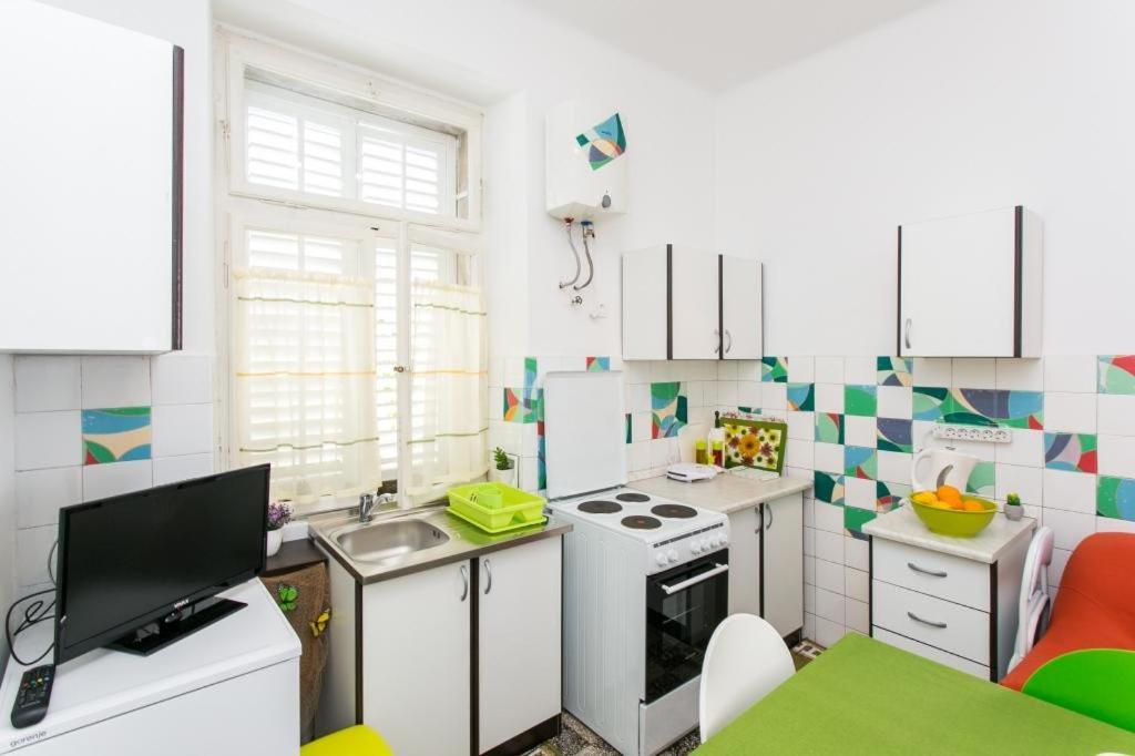 Apartment Blue & Green