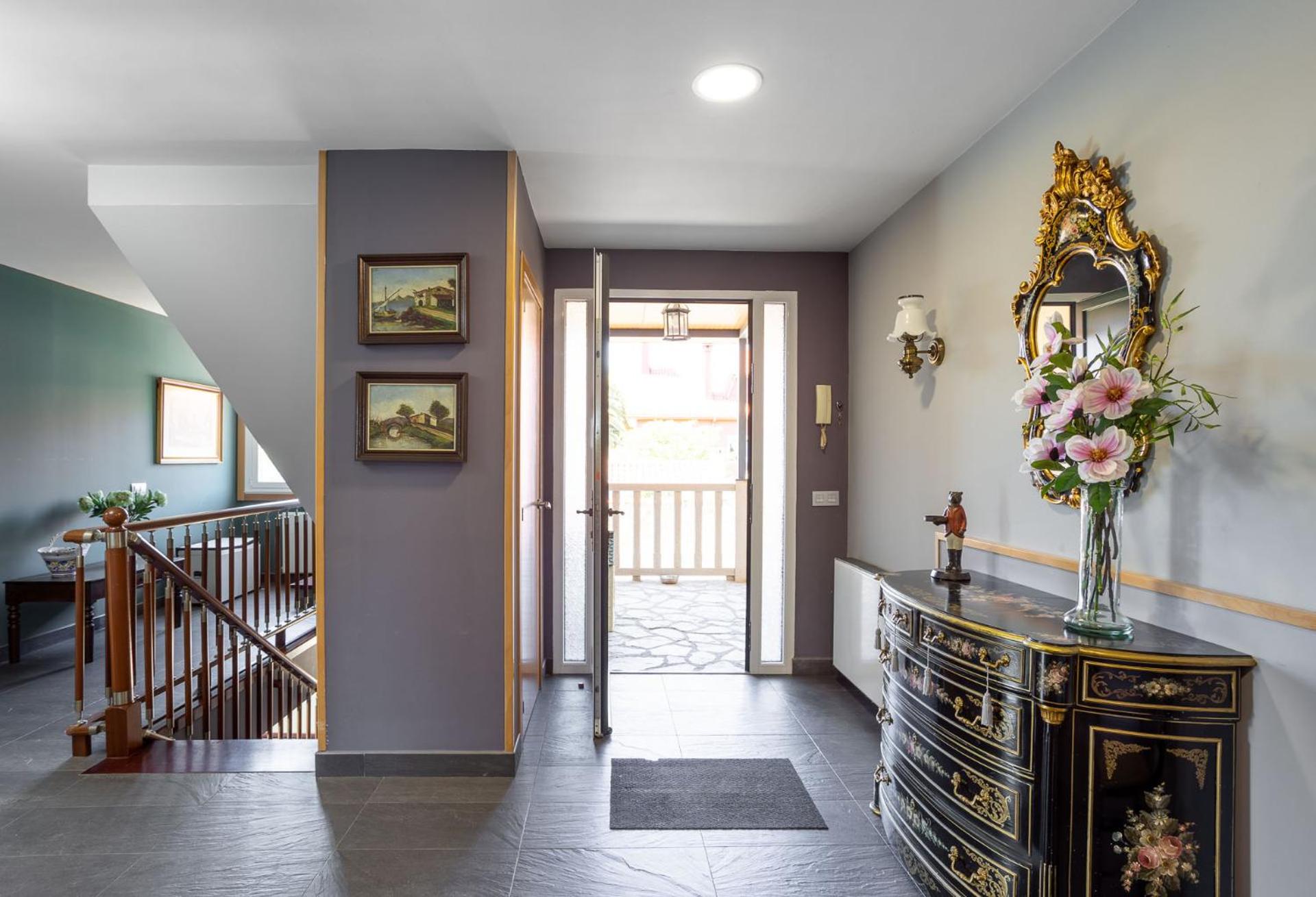 LE LLAR casa con 2 PISCINAS 1 CLIMATIZADA INTERIOR muy cerca de Santiago de Compostela view 3