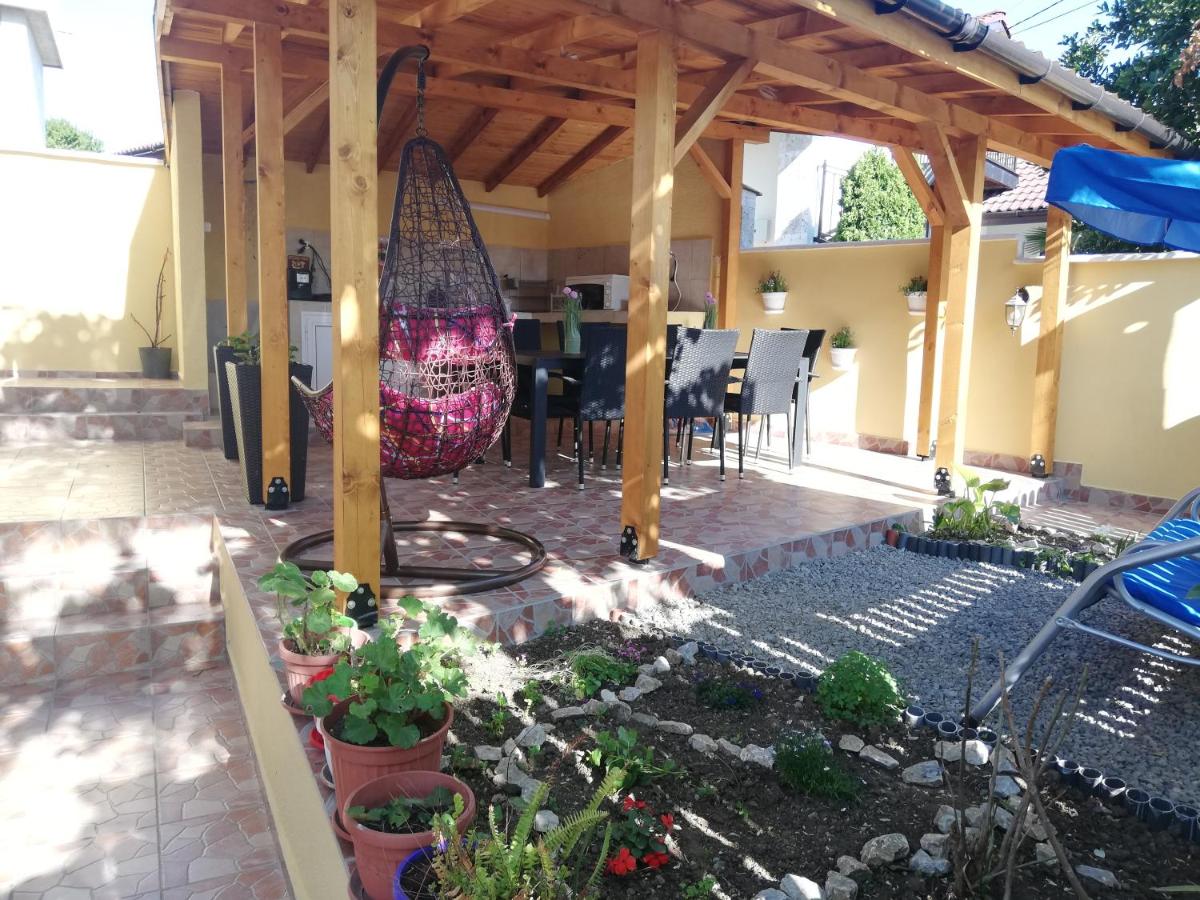 Guest House 