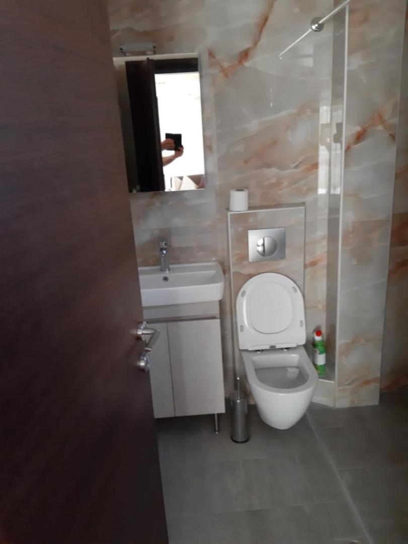 Kosmos Service Apartment City Center 1 view 3