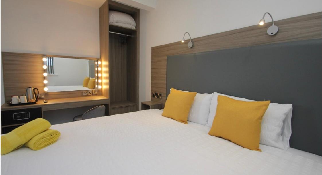 Guest Rooms @ 128 view 2