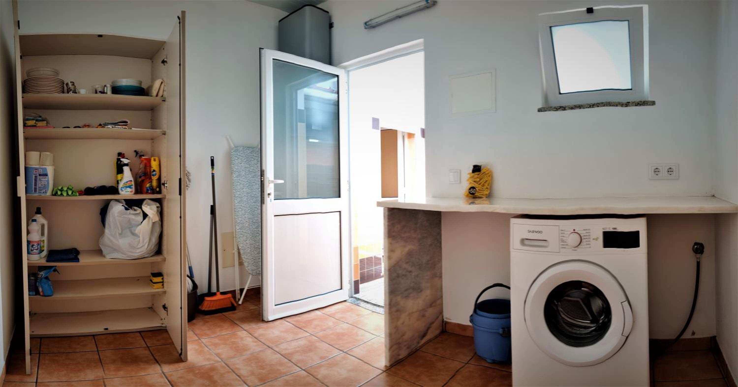 Casinha Azul en Lagos — kitchen