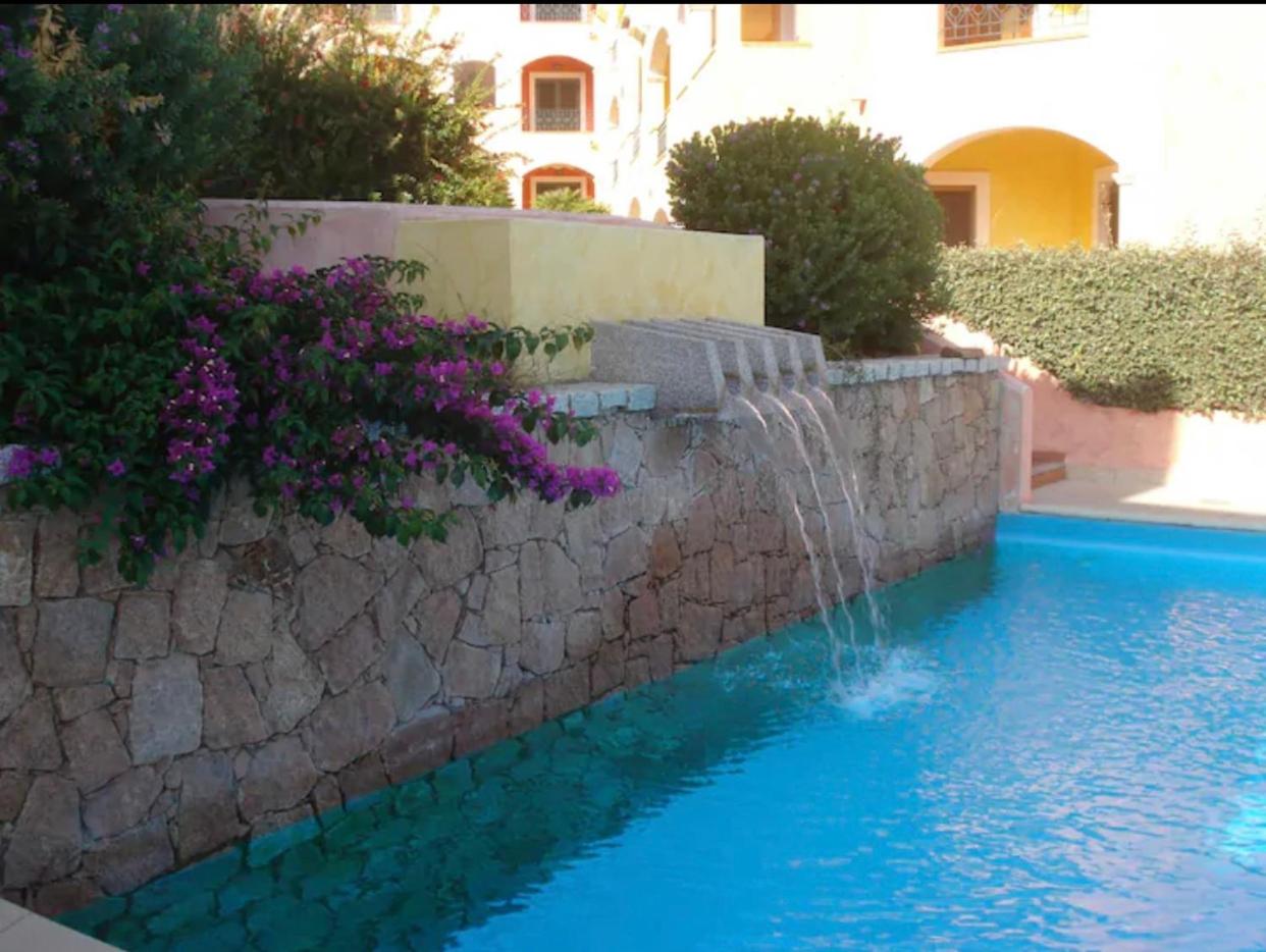 Residence Nausicaa pool view photo 2