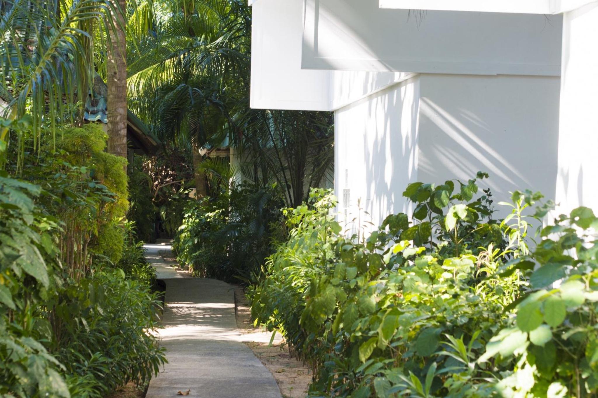 Lanta Island Resort