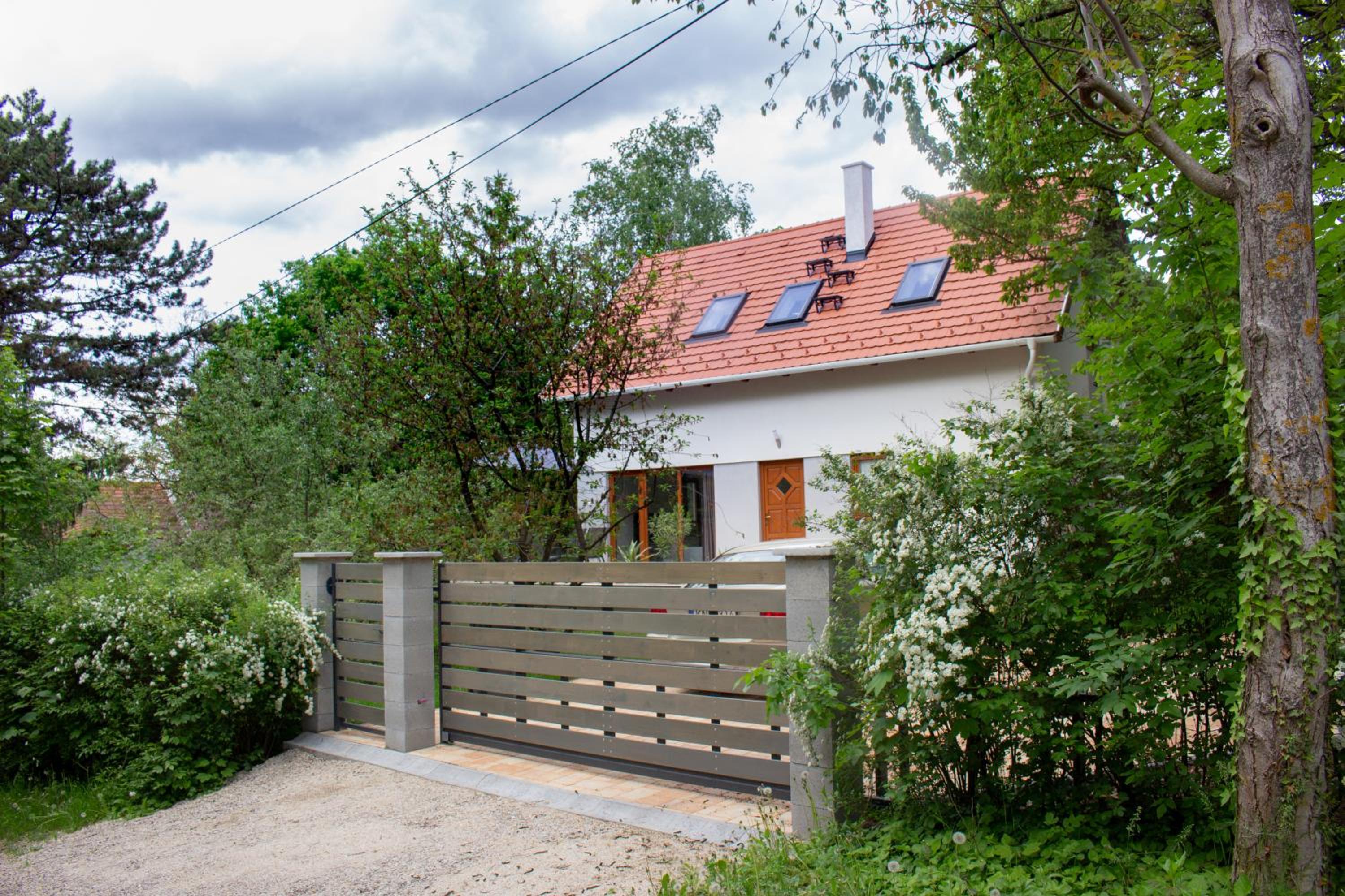 Füge Vendégház Sajkod view 5