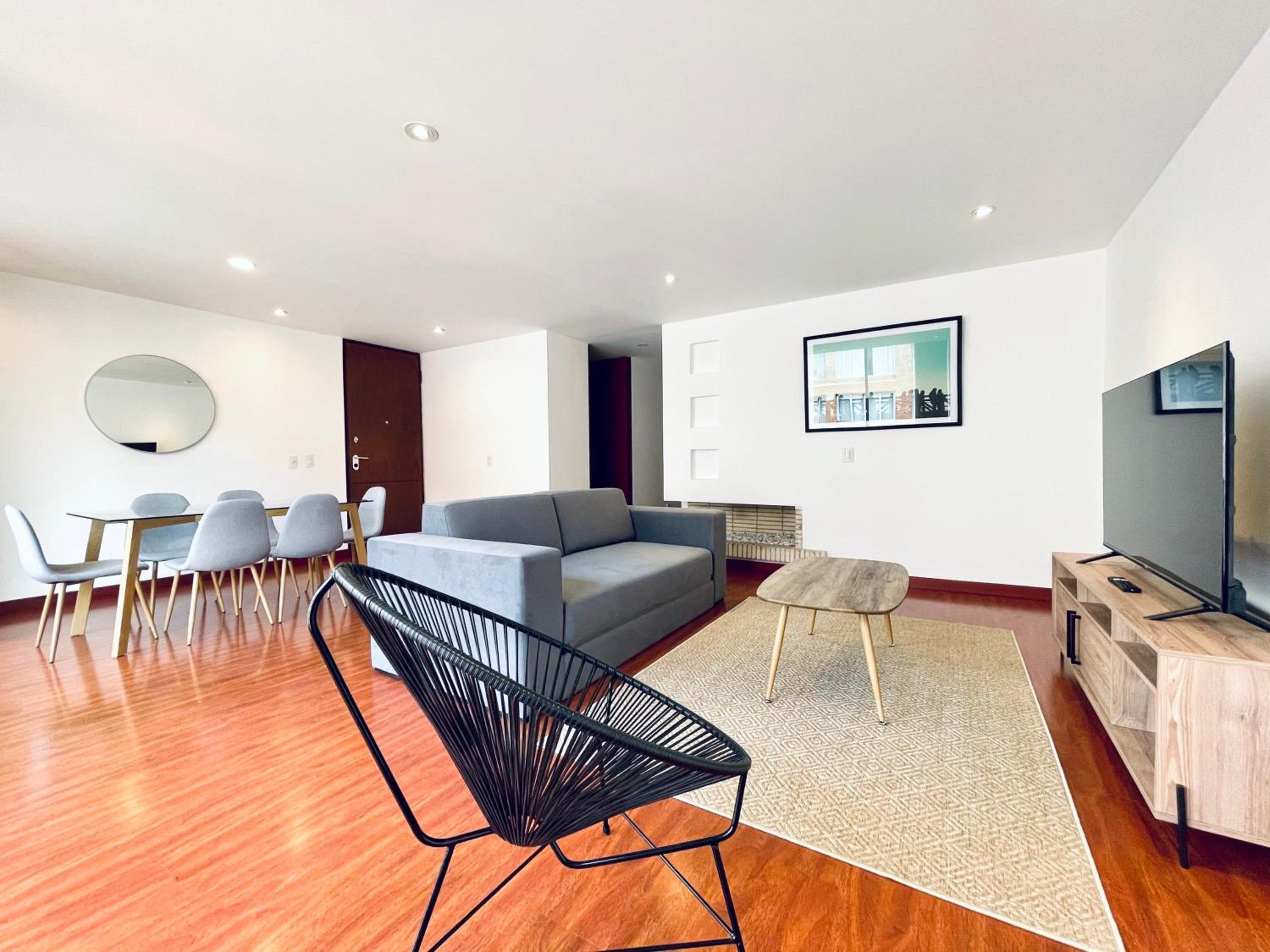 Spacious 3BR in Parque Virrey view 3