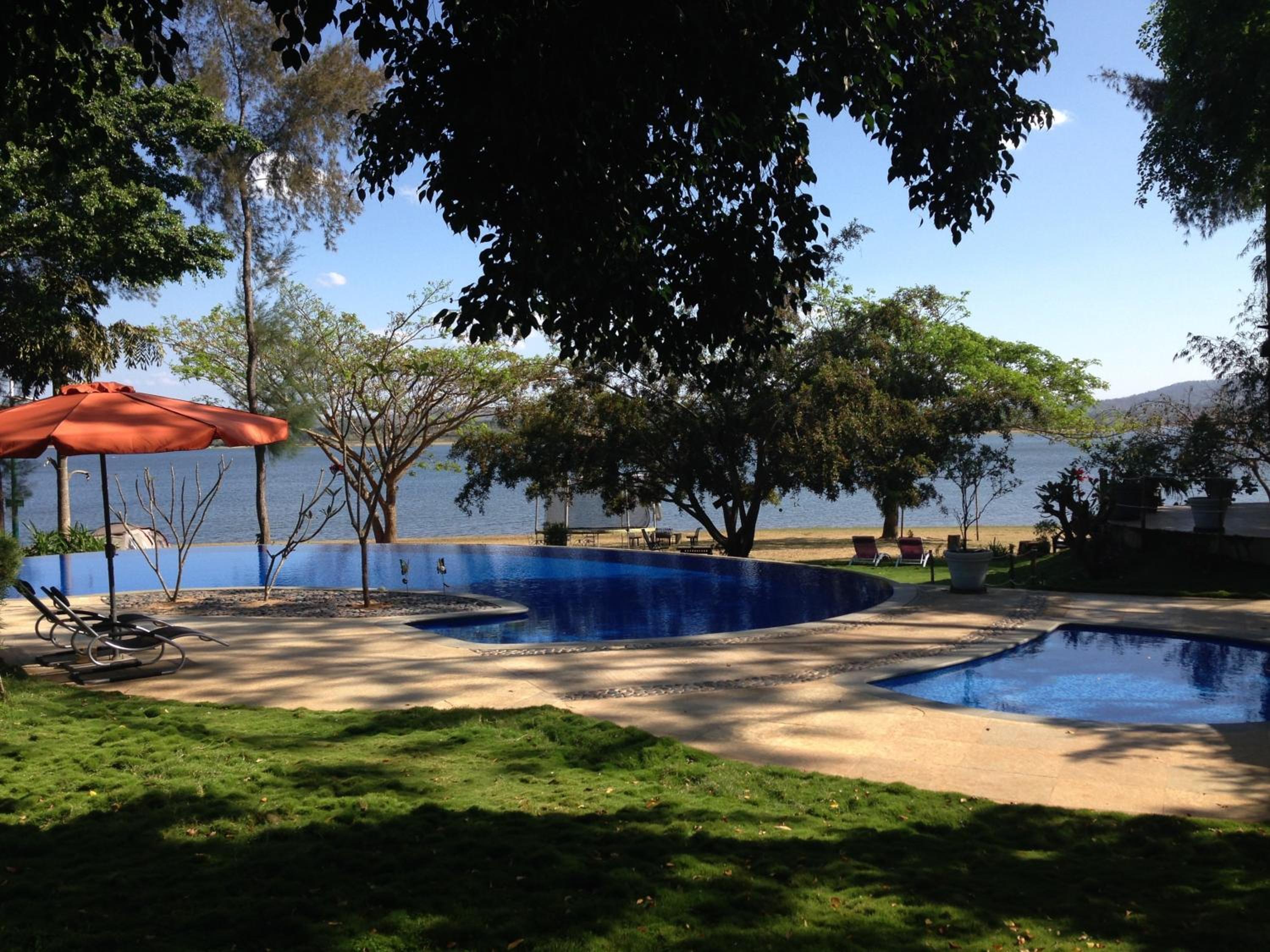 Waterwoods Lodge Kabini