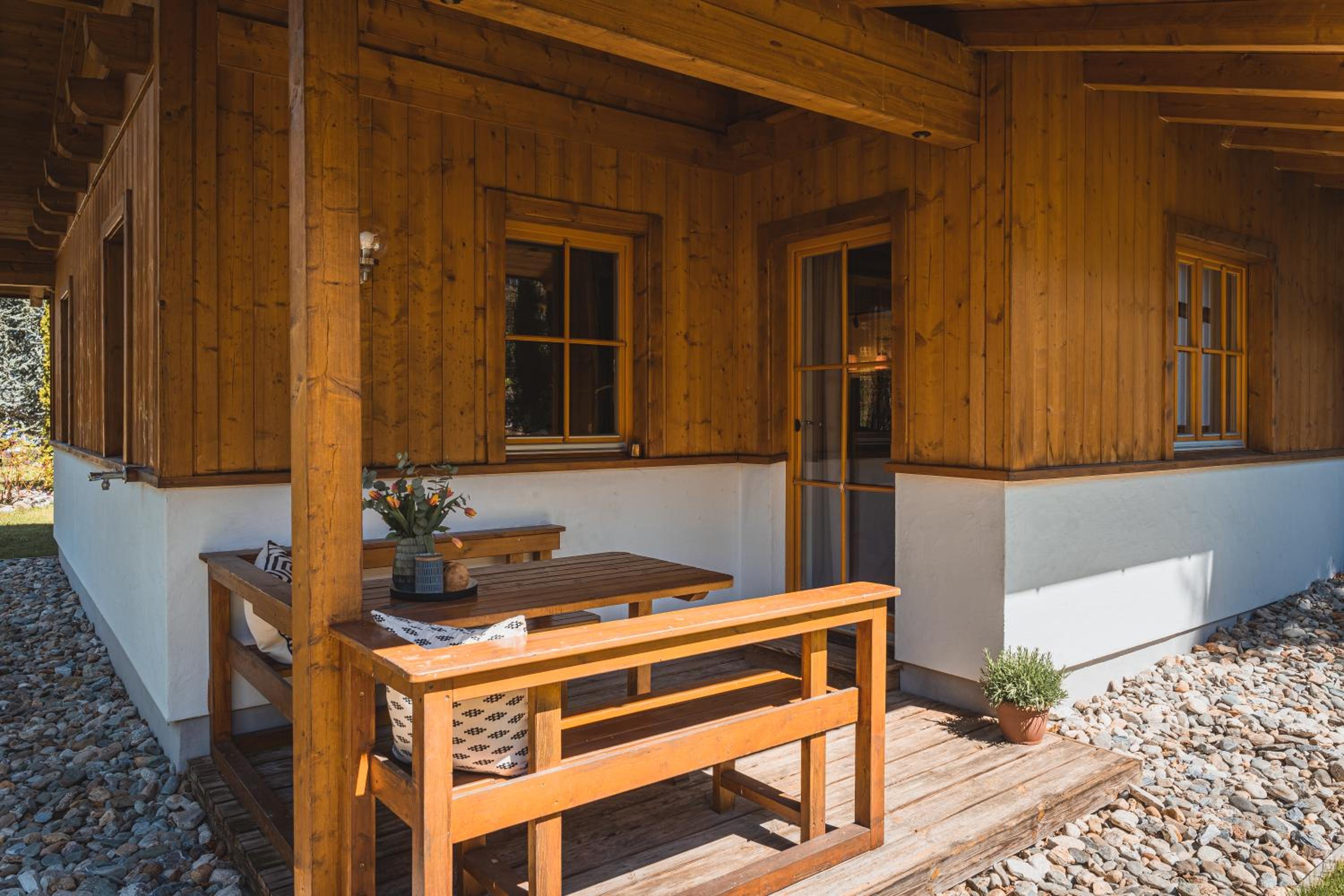 Dorfchalets & Apartments - in Kaprun centre including FREE entry Tauern Spa and Summer Card