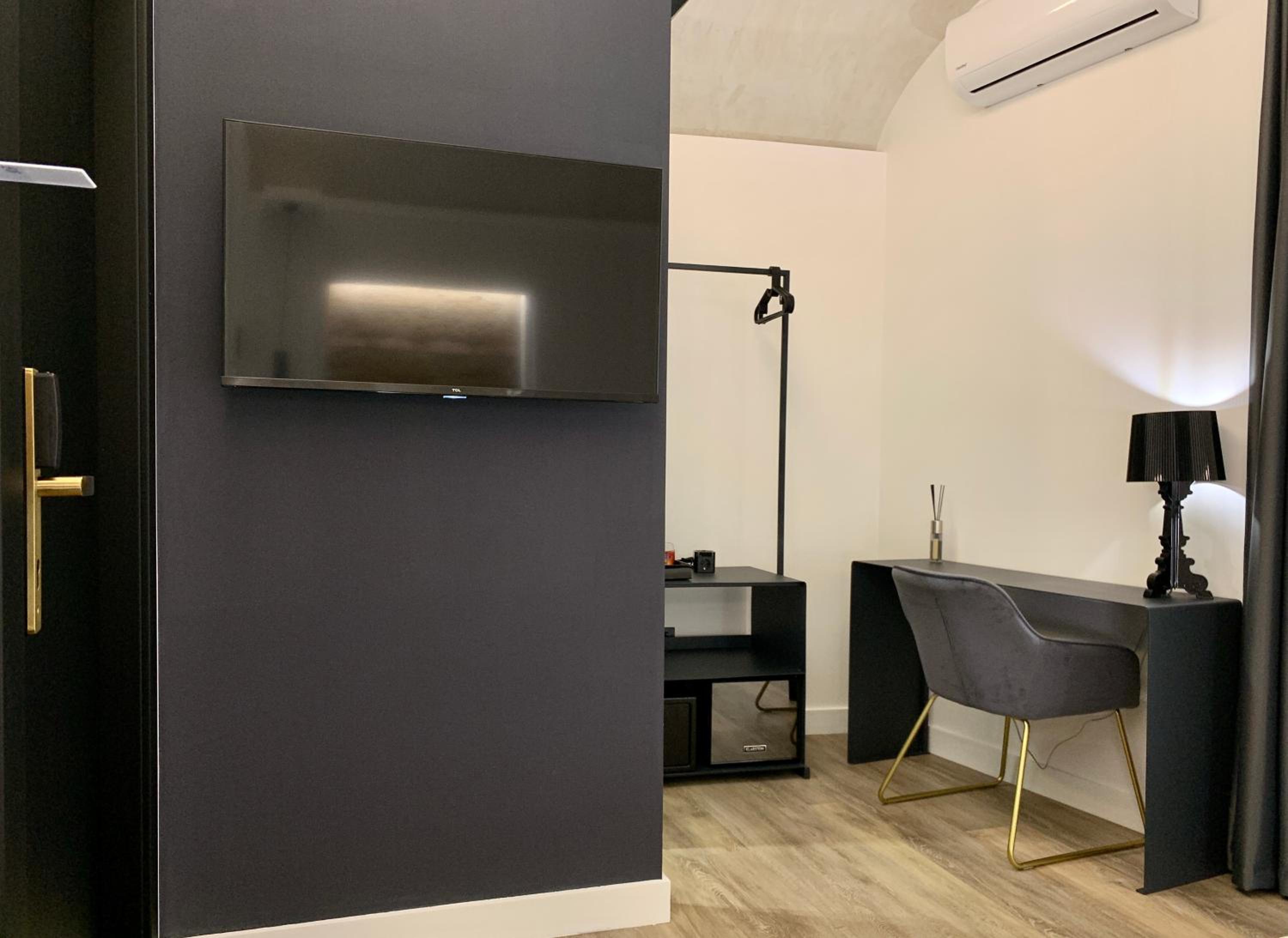 Toledo Boutique Rooms