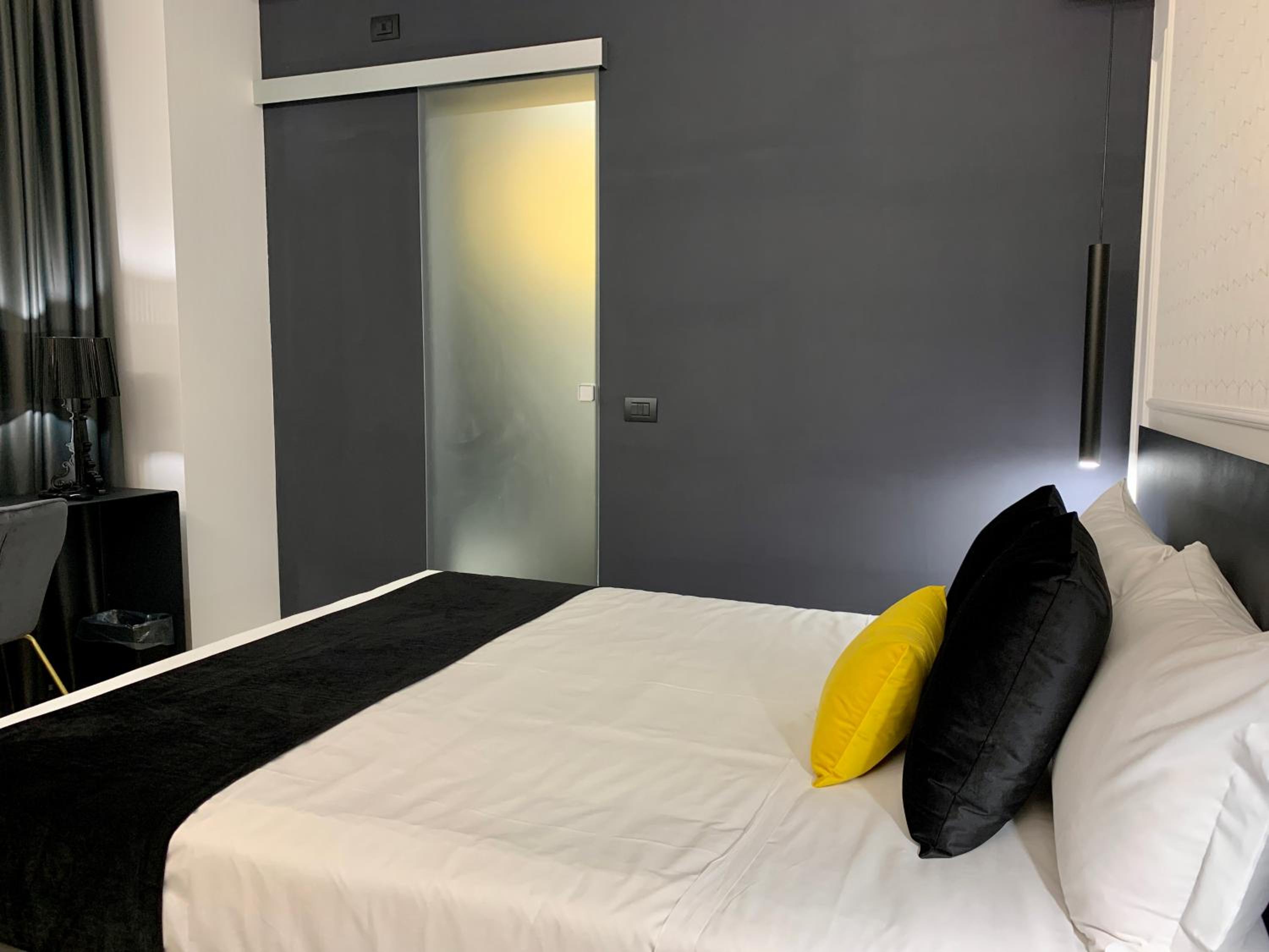 Toledo Boutique Rooms