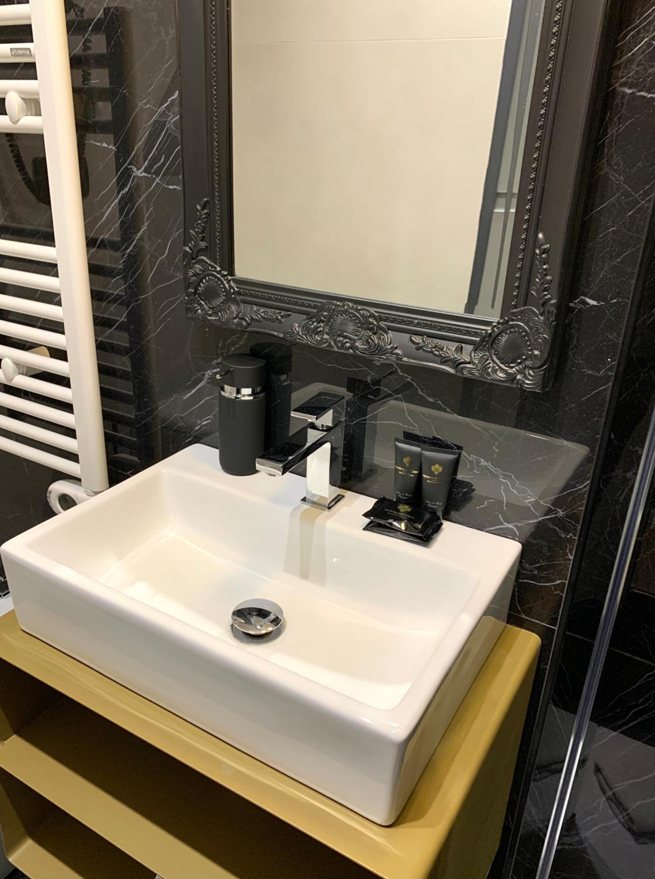 Toledo Boutique Rooms