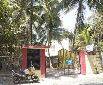 MM Cottage Near Mandir Road view 4