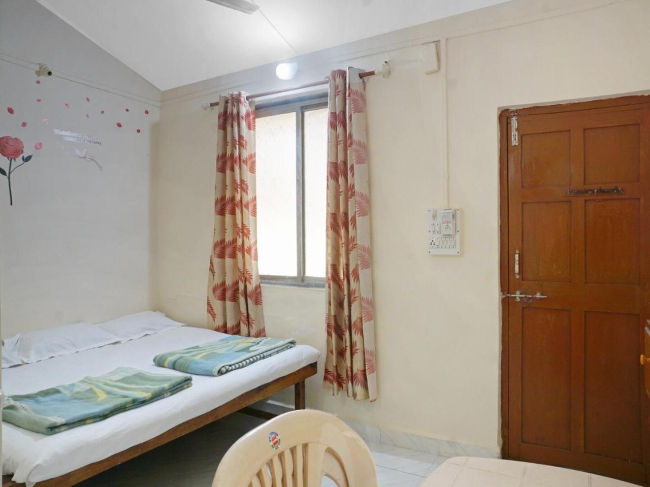 MM Cottage Near Mandir Road view 5