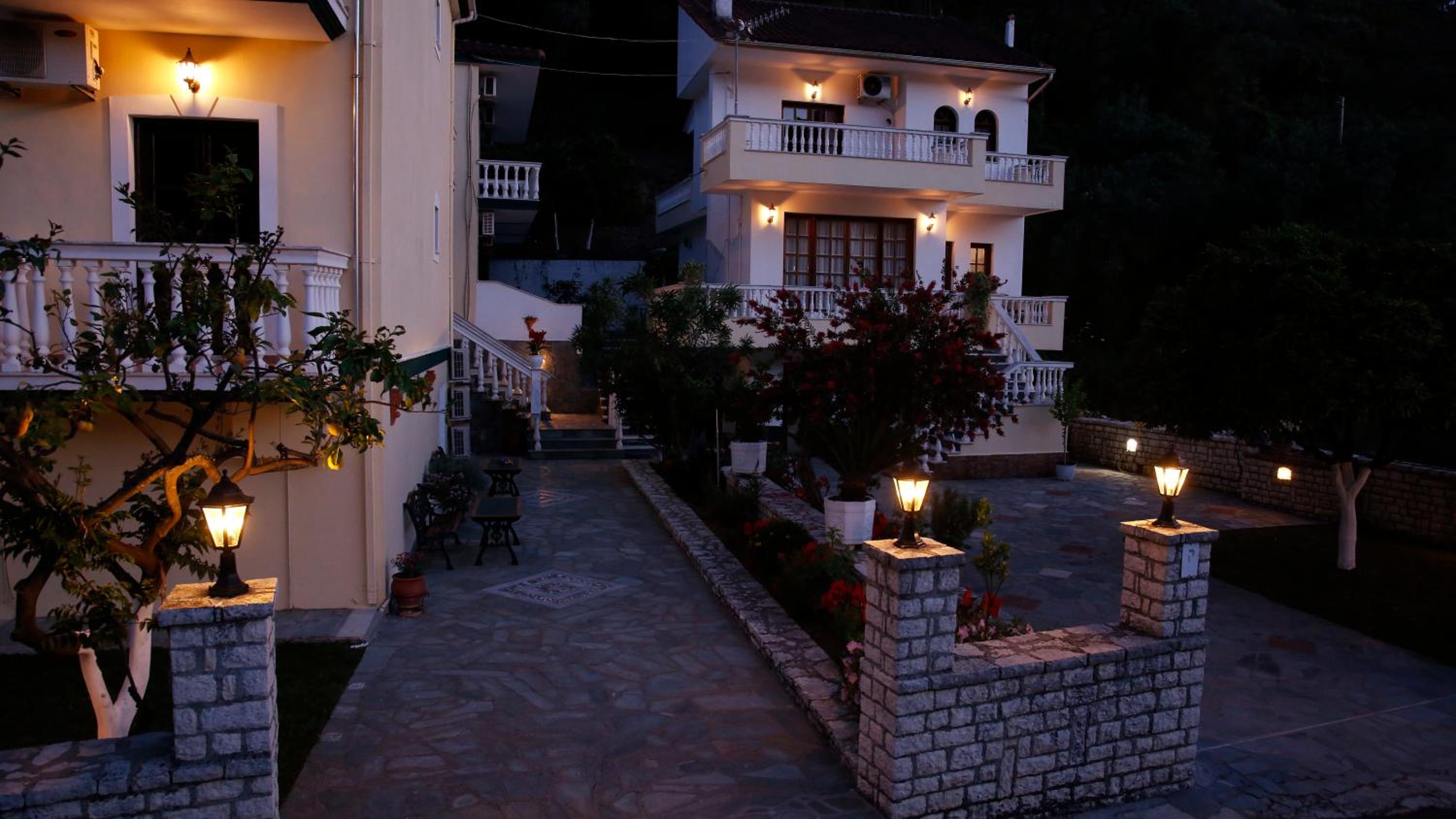 Photo 7