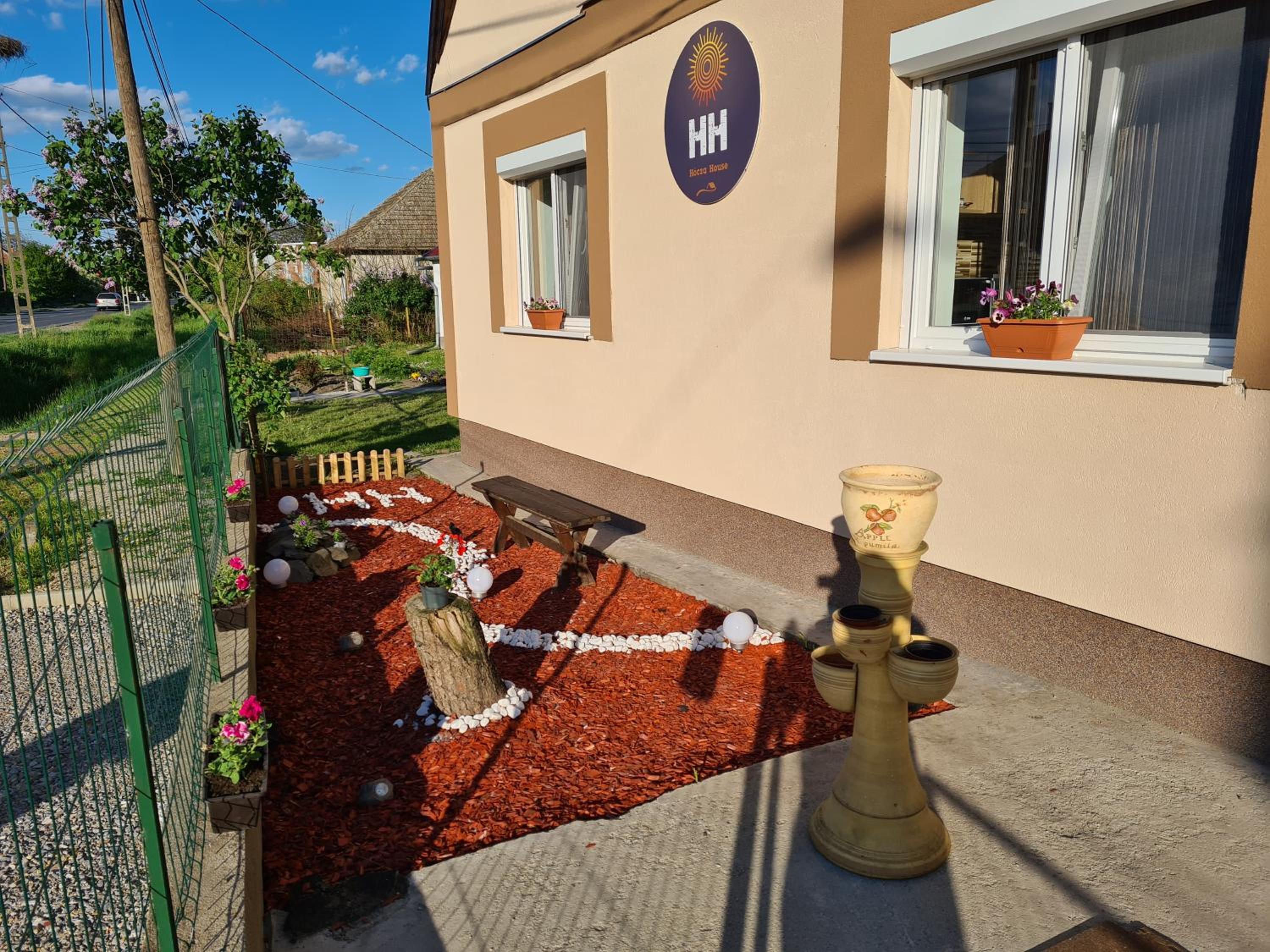 Hócza House Poroszló