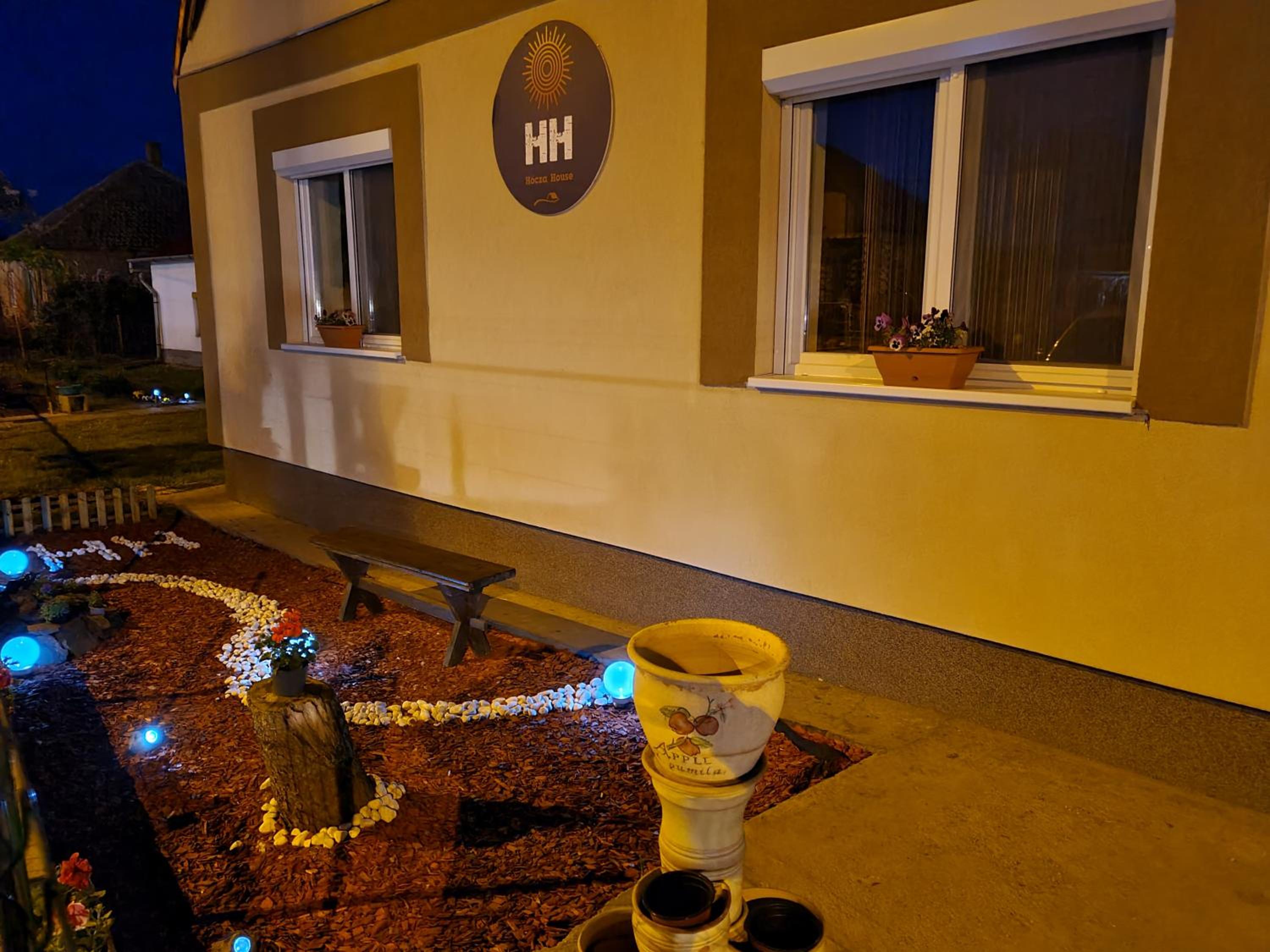 Hócza House Poroszló