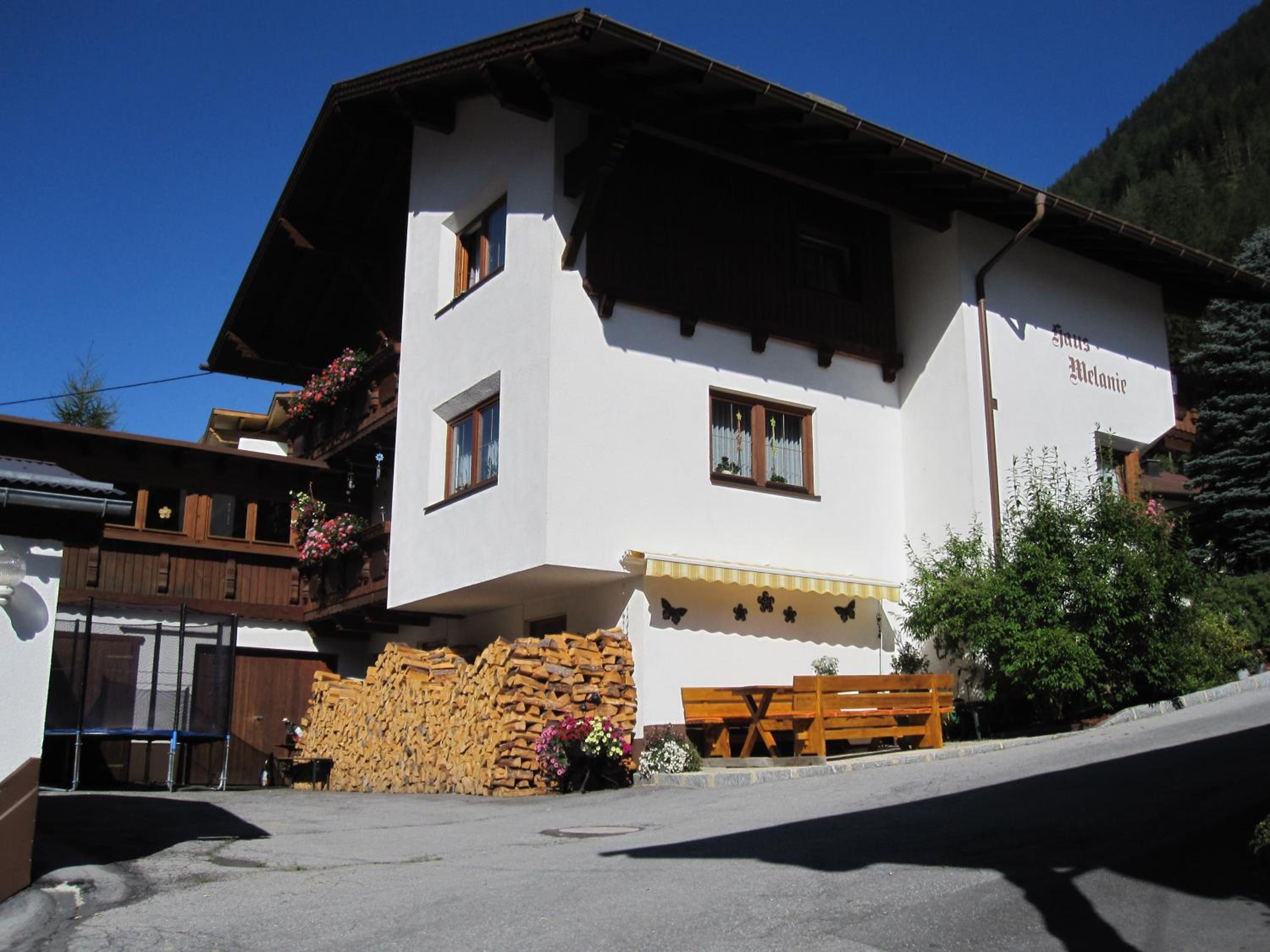Photo 14