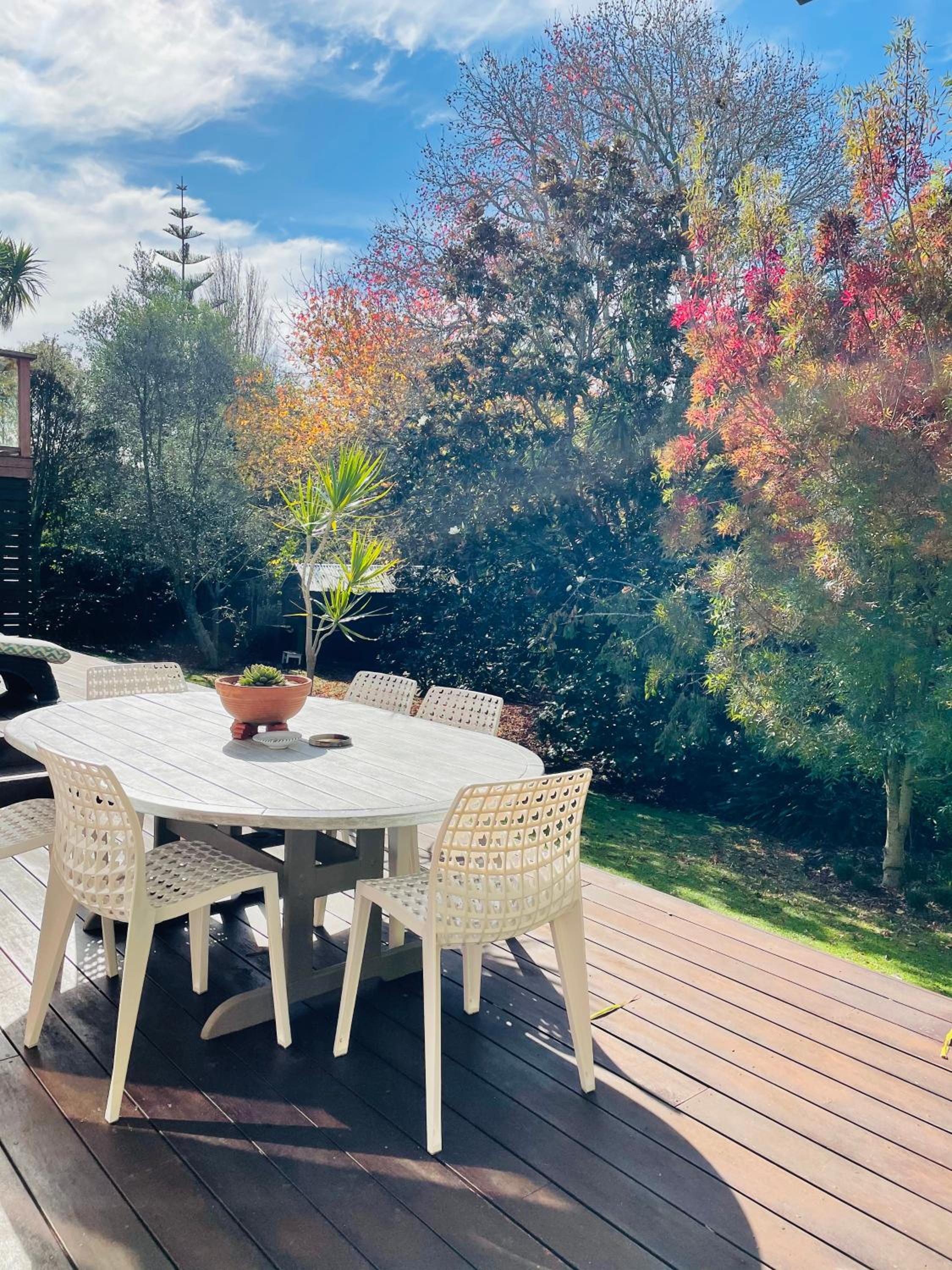 Whitby Studio - Mairangi Bay Beach - Image 5