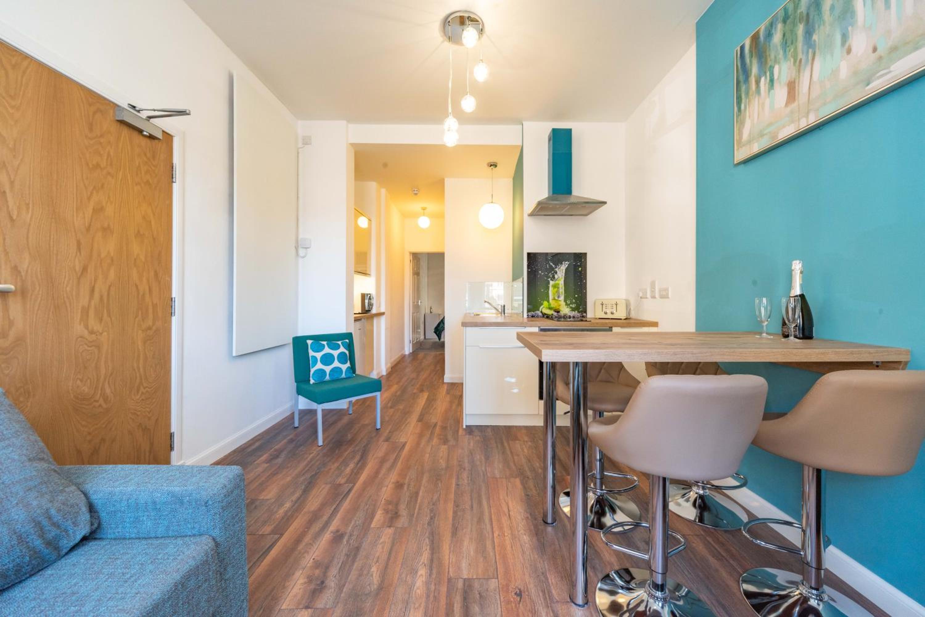 Mandela House Apartments Near Edinburgh view 3