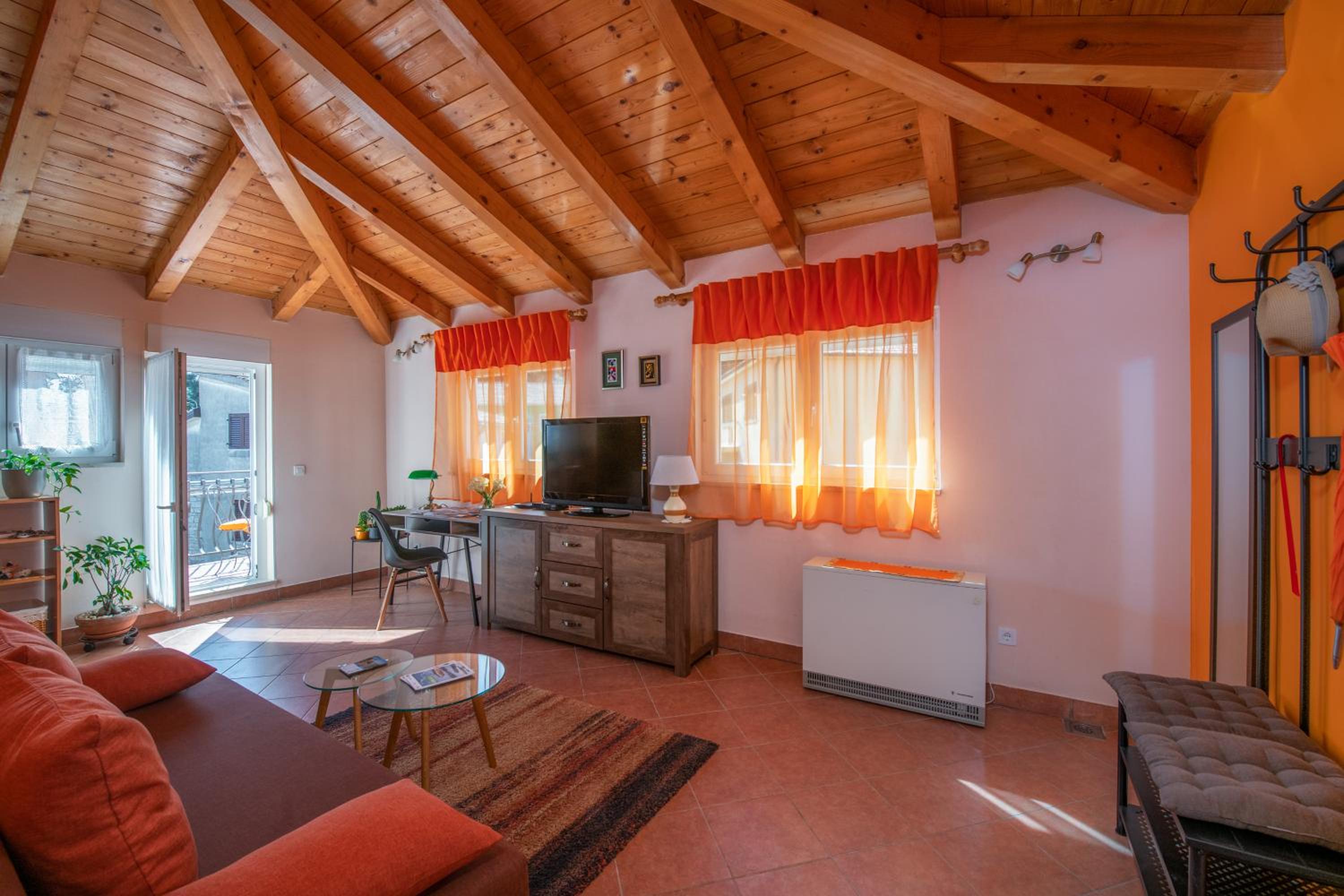 Apartment Orange 29 view 2
