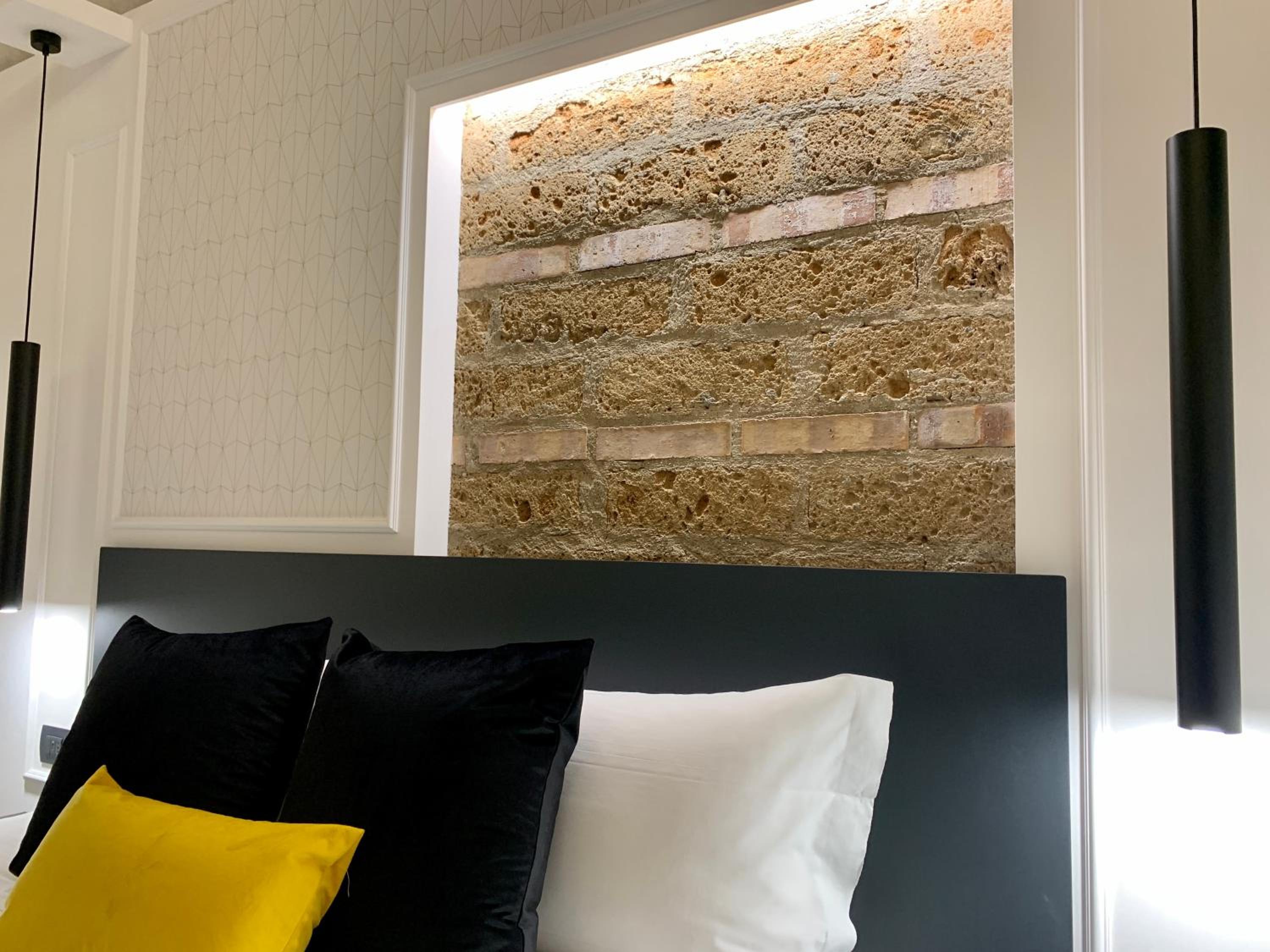 Toledo Boutique Rooms