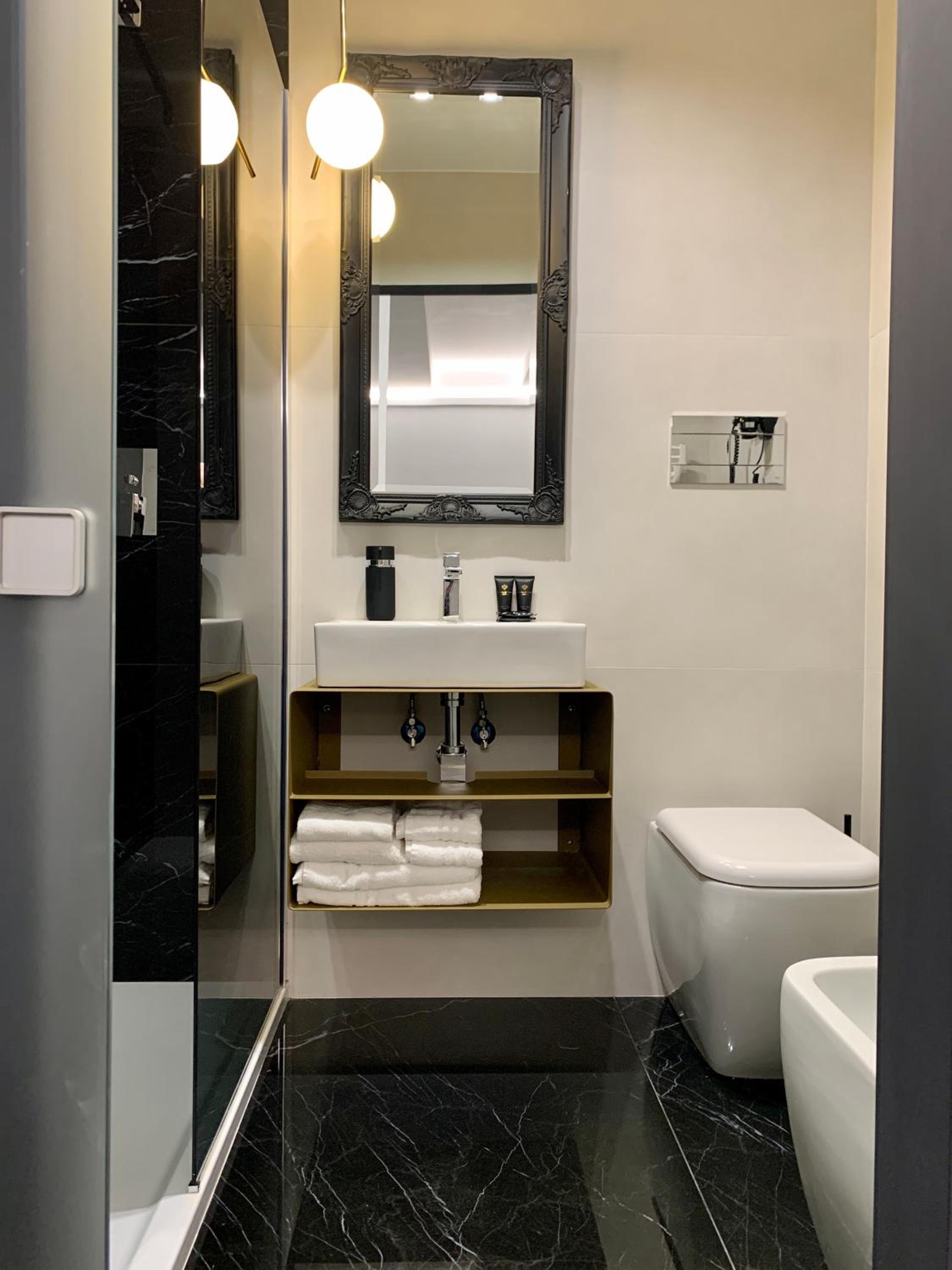 Toledo Boutique Rooms
