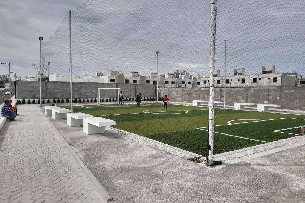 Casa Familiar en Cluster Privado. view 4