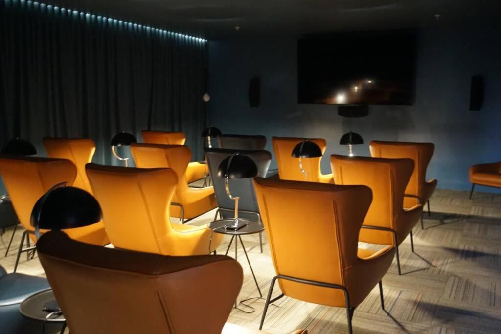 Amazing views SJO, Cozy, Equipped. 24/7 Concierge