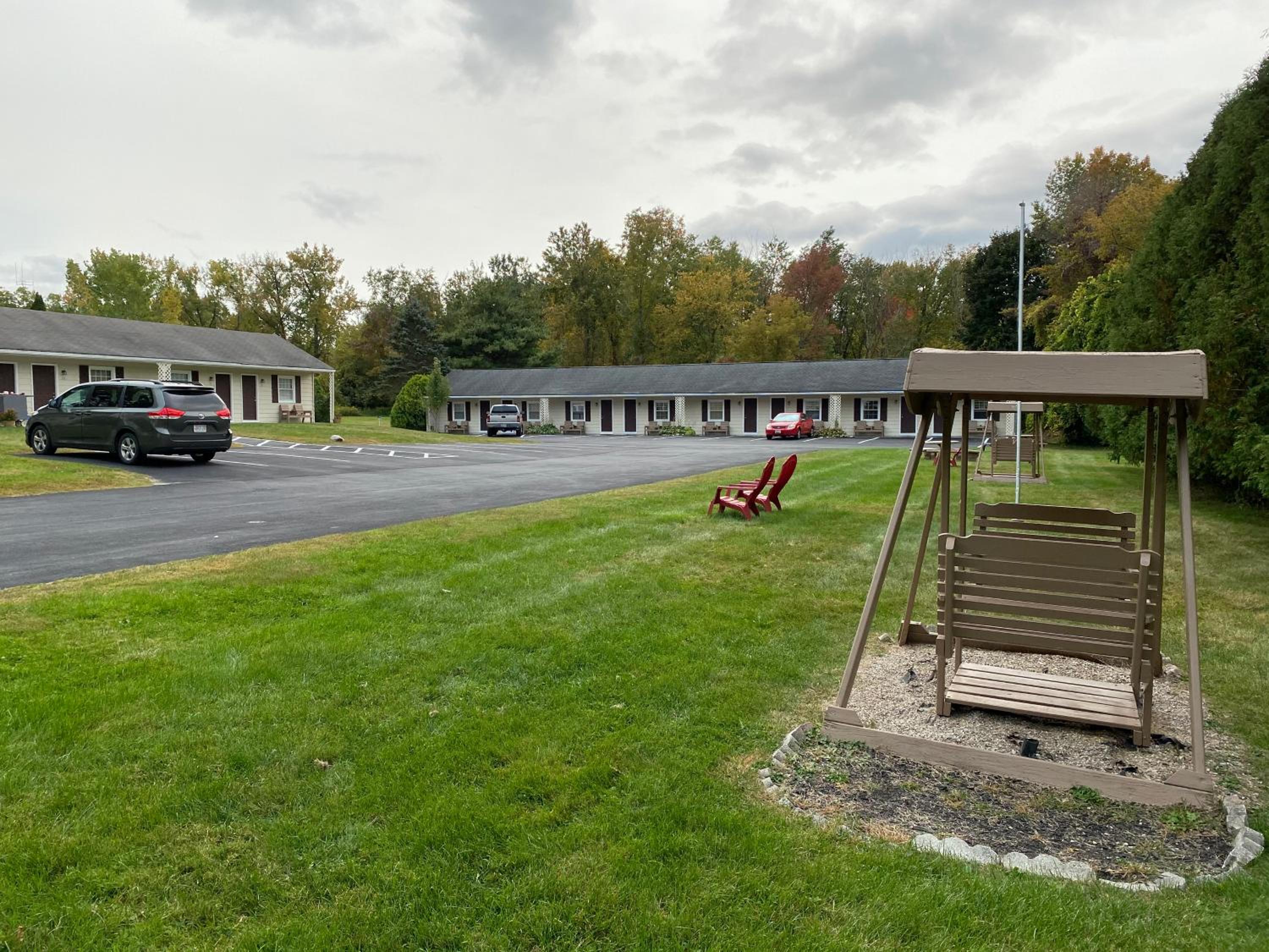 Villager Motel