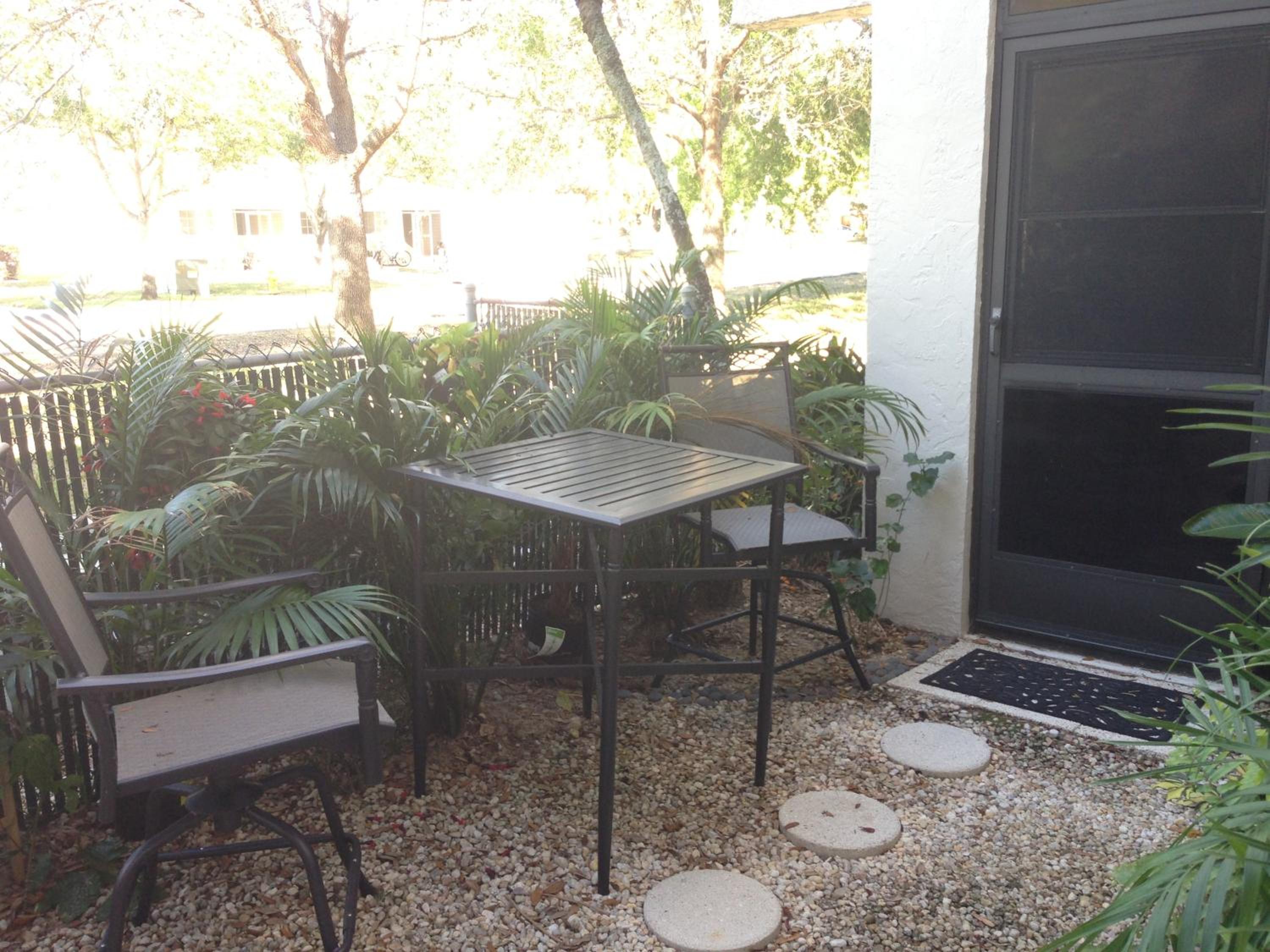 Elegant 1 Bedroom Condo With Swimming Pool Gym Access All Included In Convenient Fort Myers Location Near Golf Courses and Sanibel Island view 3