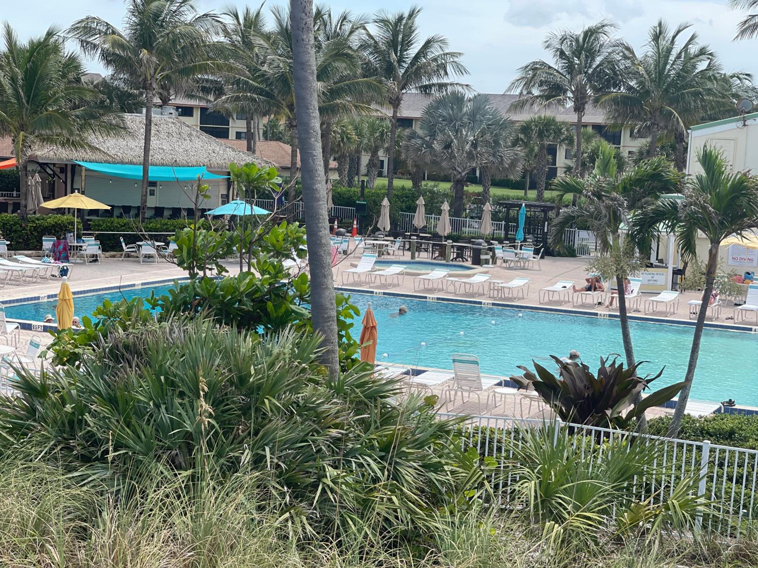 Excellent beach front community, golf course, tennis, sunny weather year round!