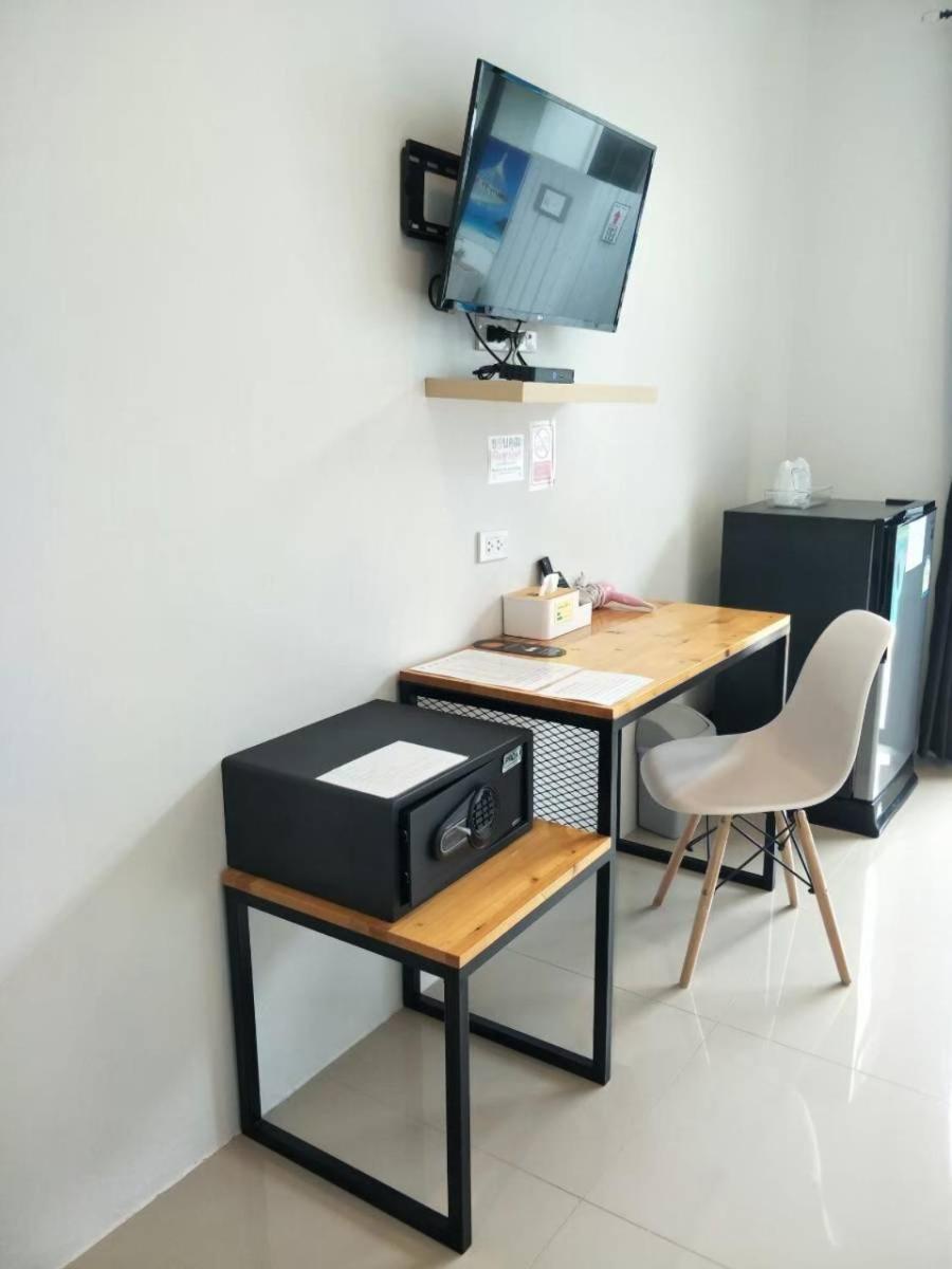 Photo 6