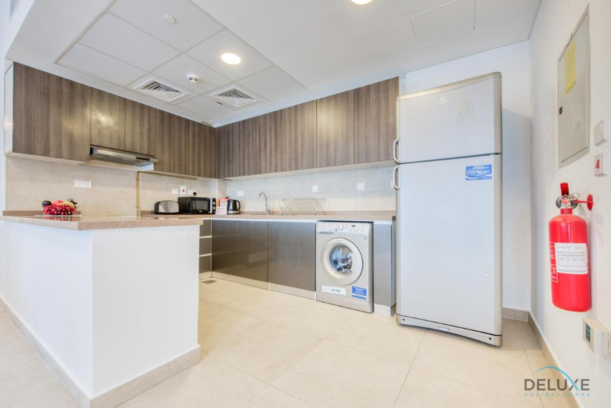 Splendid 2BR in Victoria Residency Al Furjan by Deluxe Holiday Homes