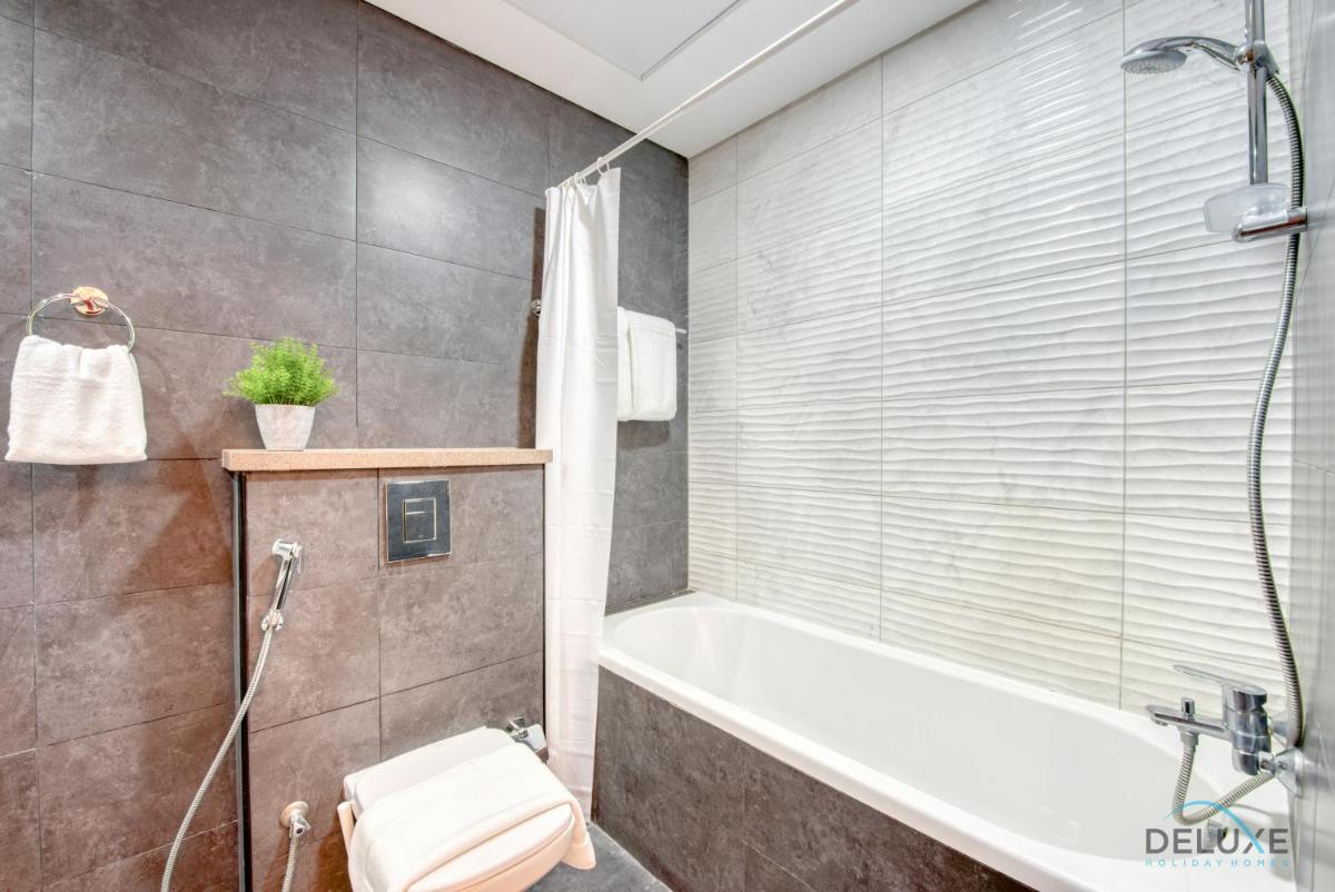 Splendid 2BR in Victoria Residency Al Furjan by Deluxe Holiday Homes
