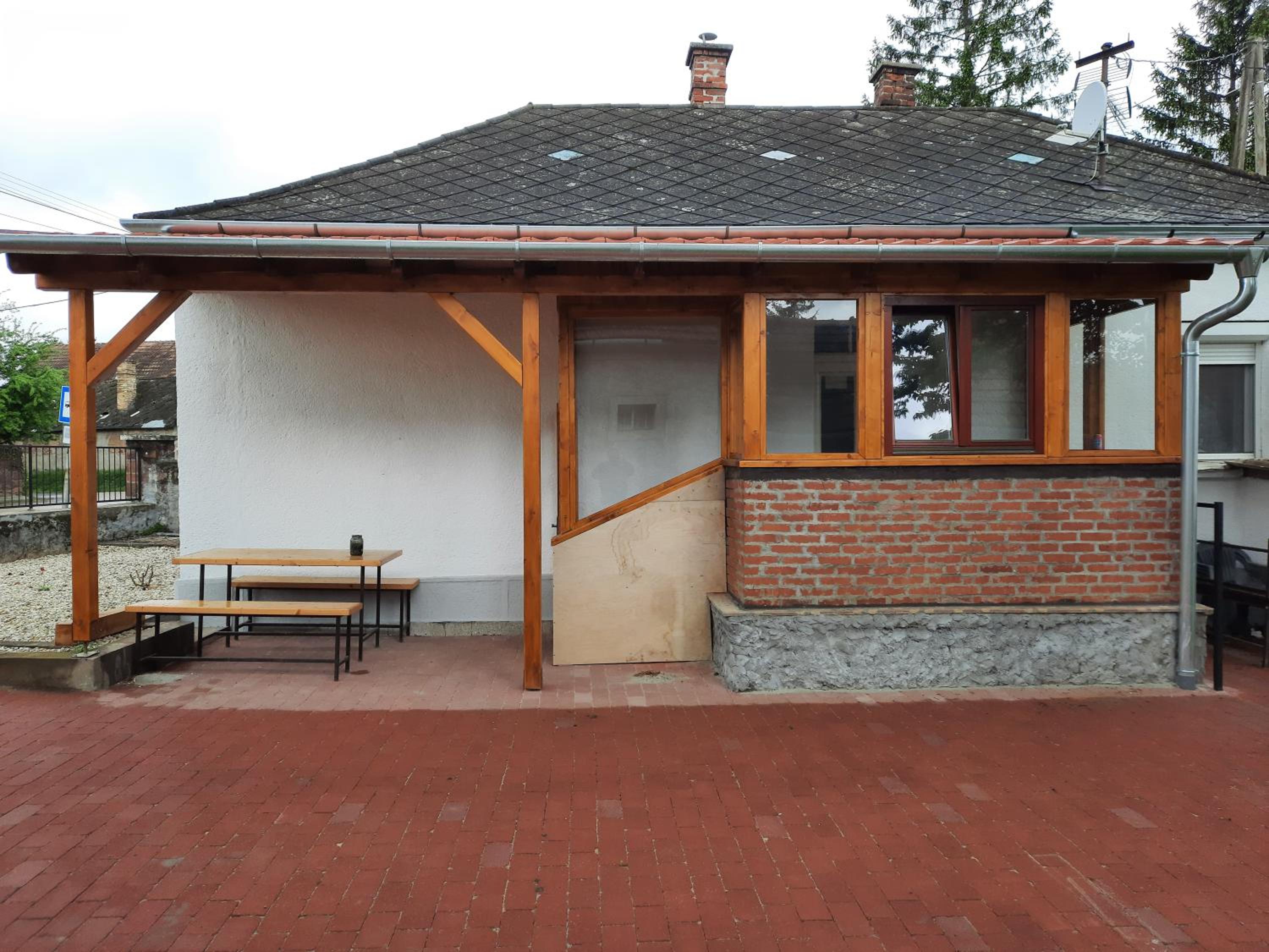 Photo 9