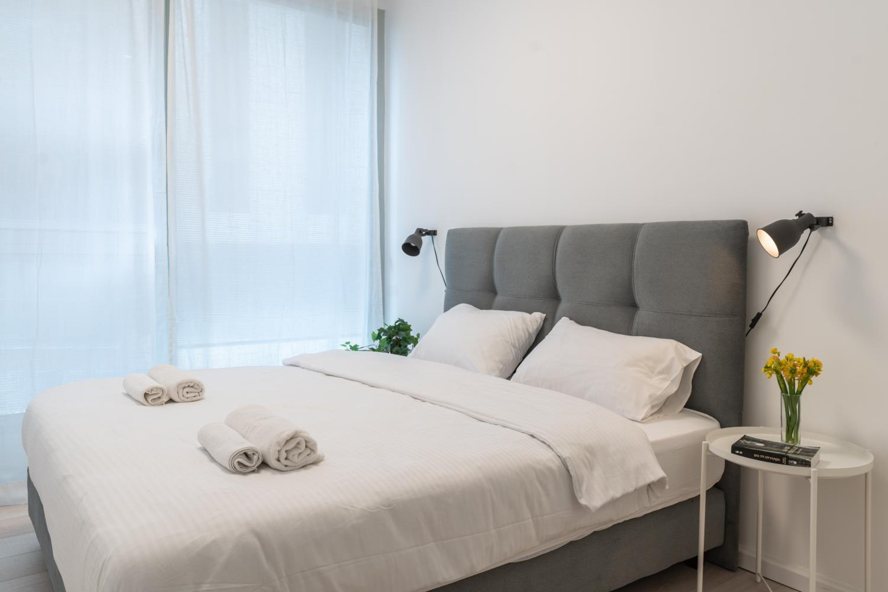 Mamad Sunlit Elegant 3BR Stay with Mamad view 3