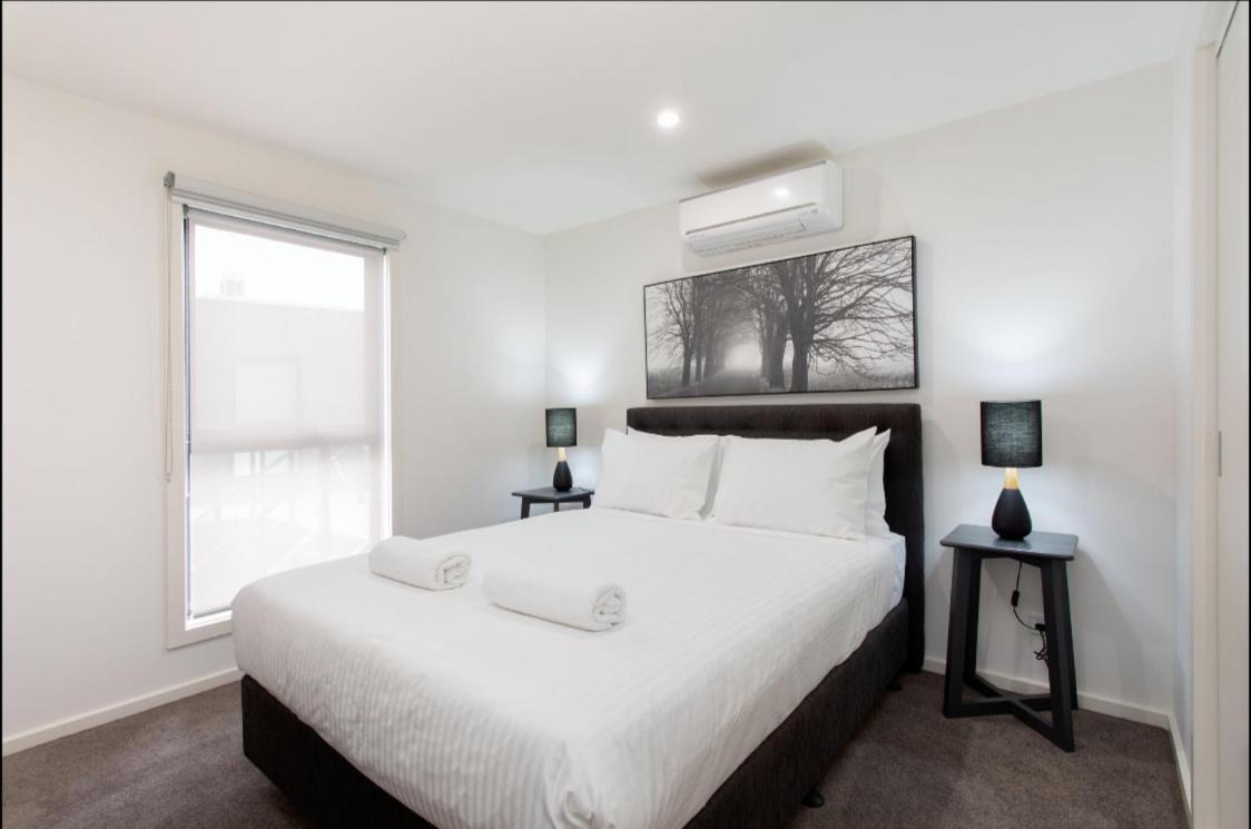 Captains Cove 1st Floor Spa Luxury Apartments - Free Netflix