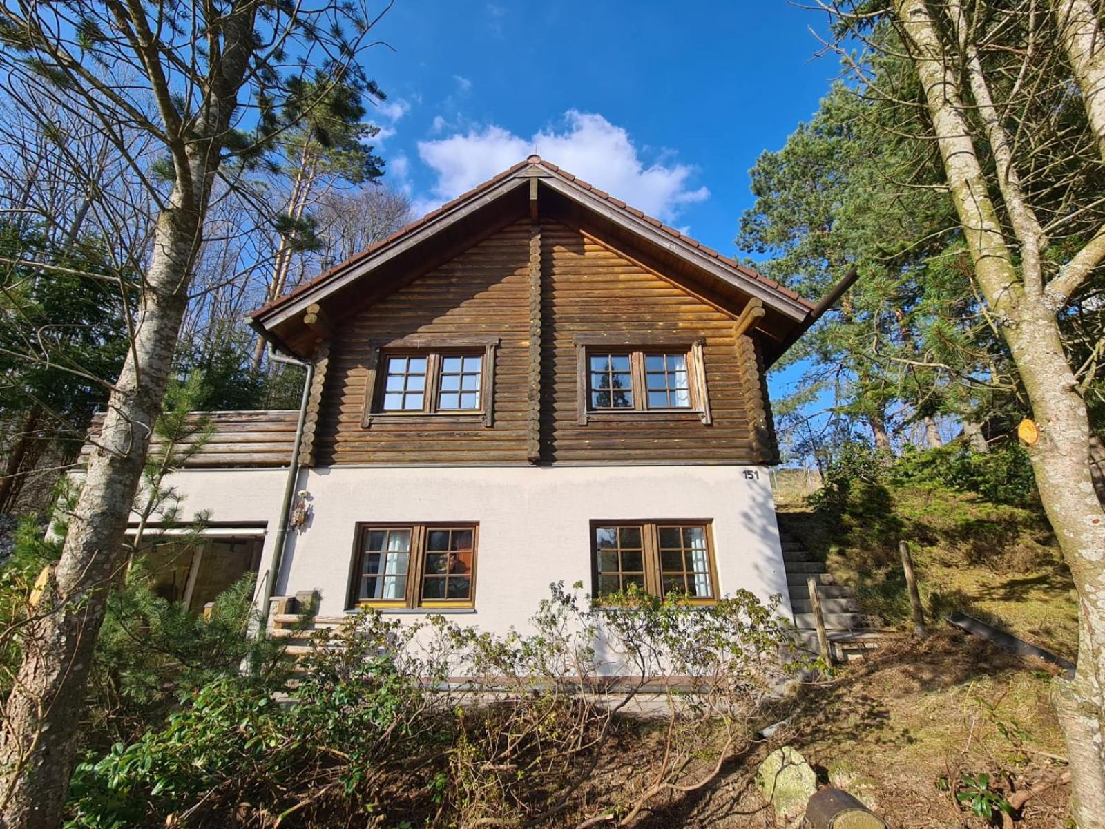 Charmantes Ferienhaus am Waldrand view 2