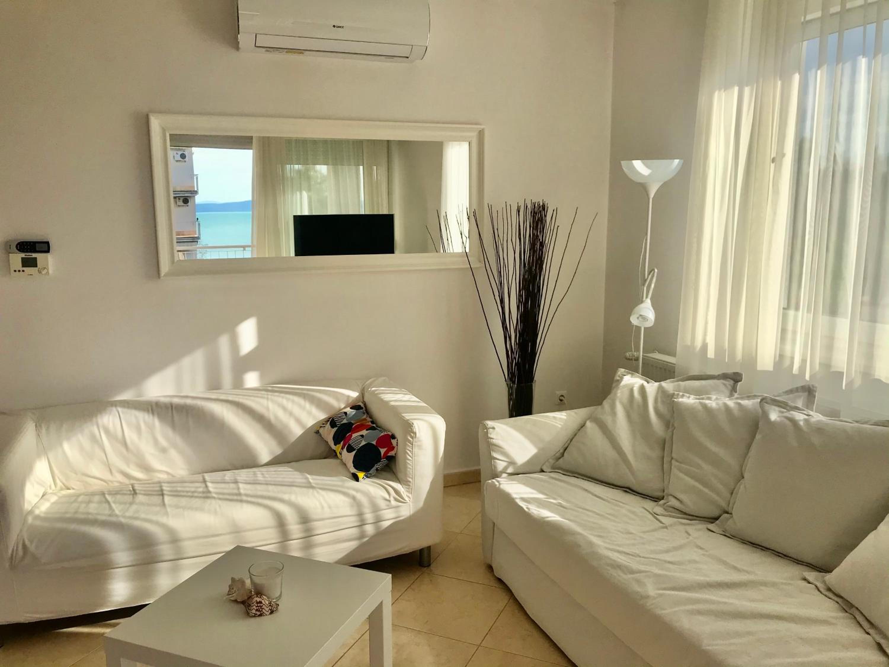 Balaton BeachSide Apartman Siófok N2 view 3