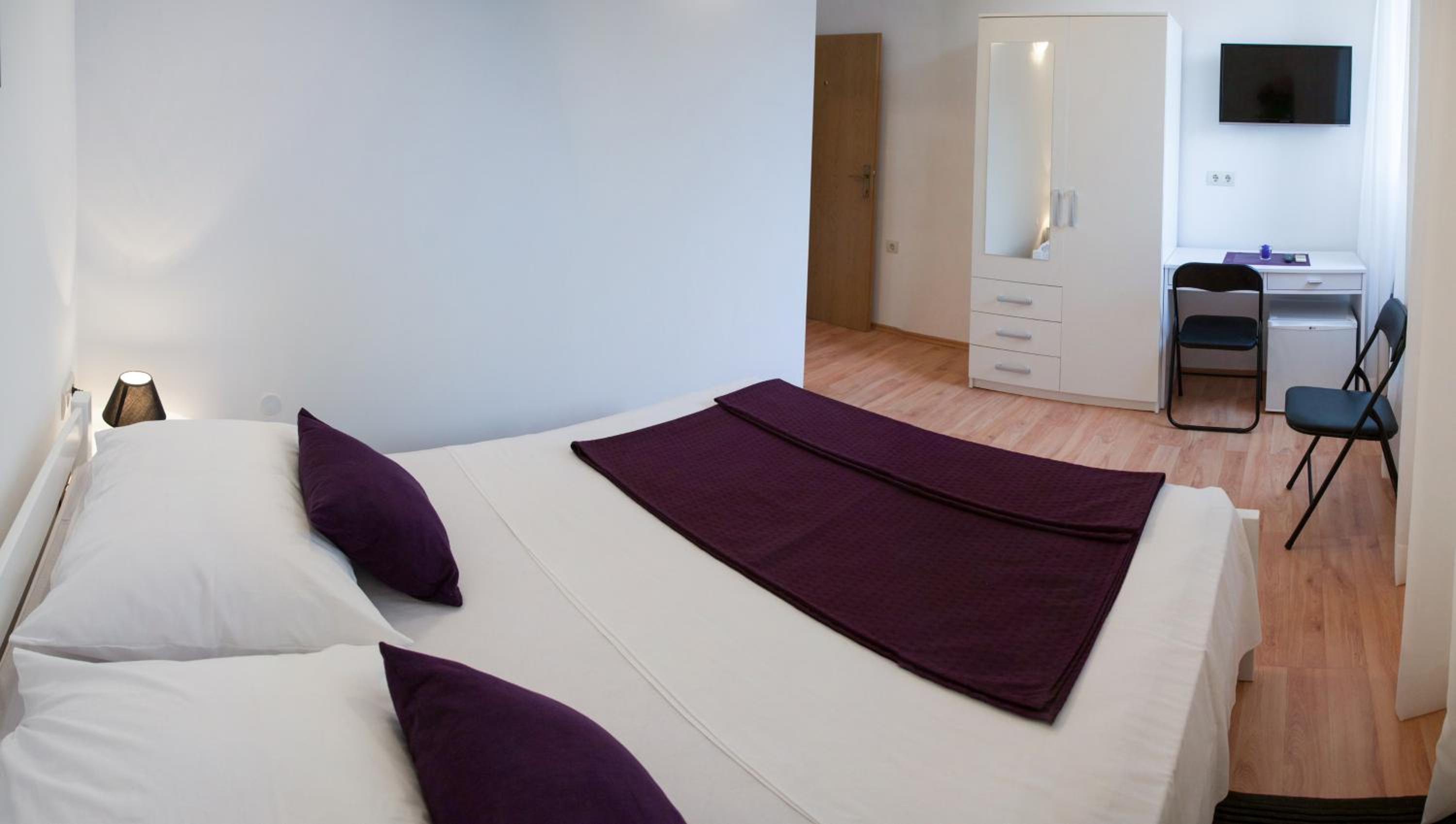 Room PlaceForYou