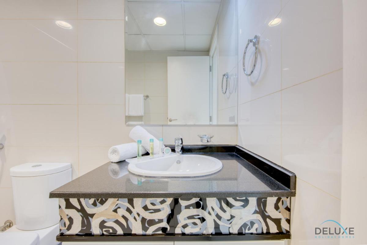 Splendid 1BR in Executive Bay Tower Business Bay by Deluxe Holiday Homes