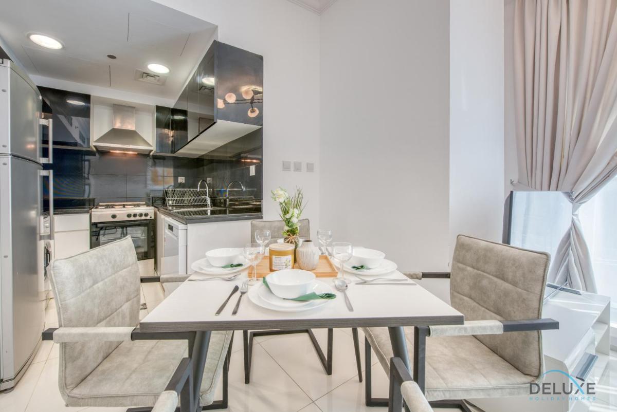 Splendid 1BR in Executive Bay Tower Business Bay by Deluxe Holiday Homes