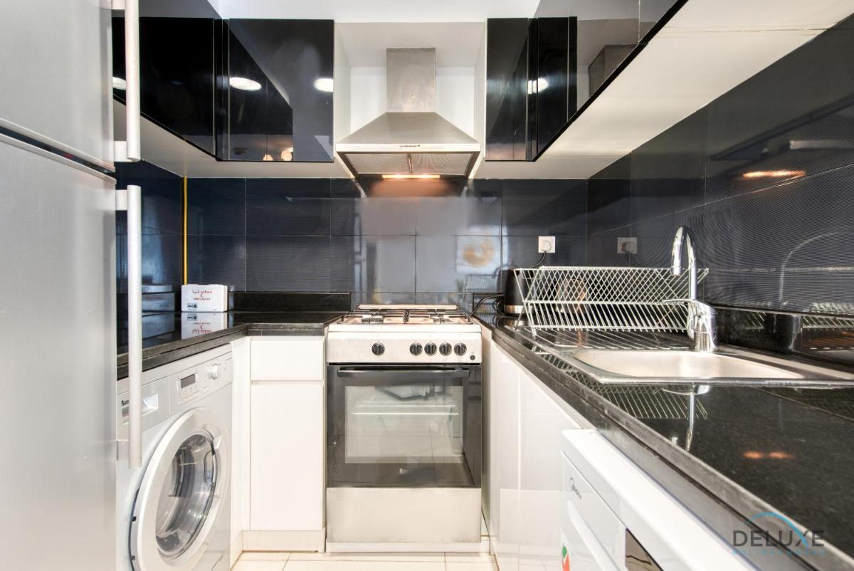 Splendid 1BR in Executive Bay Tower Business Bay by Deluxe Holiday Homes
